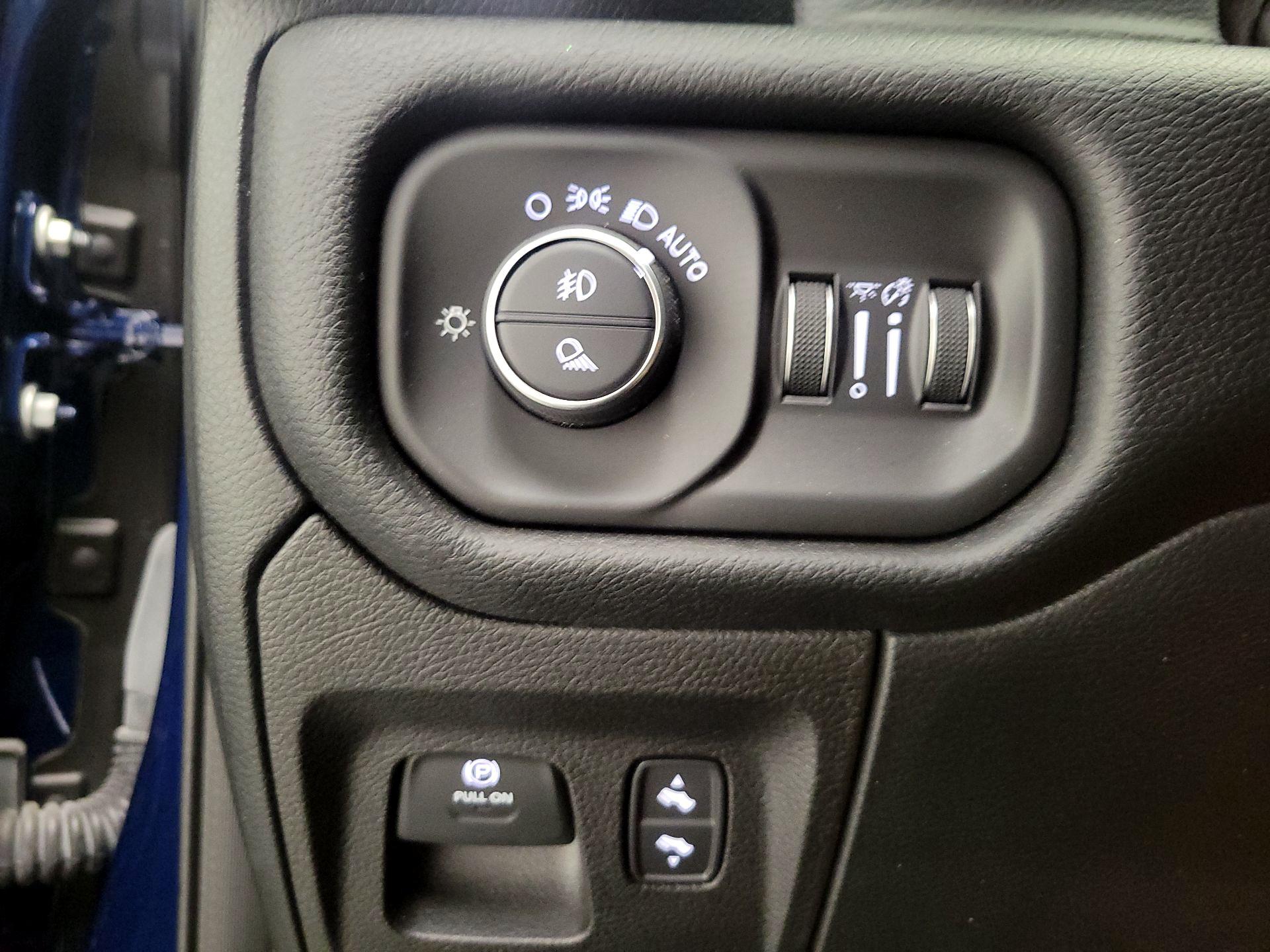 Thumbnail: 2021 RAM 1500 - 13