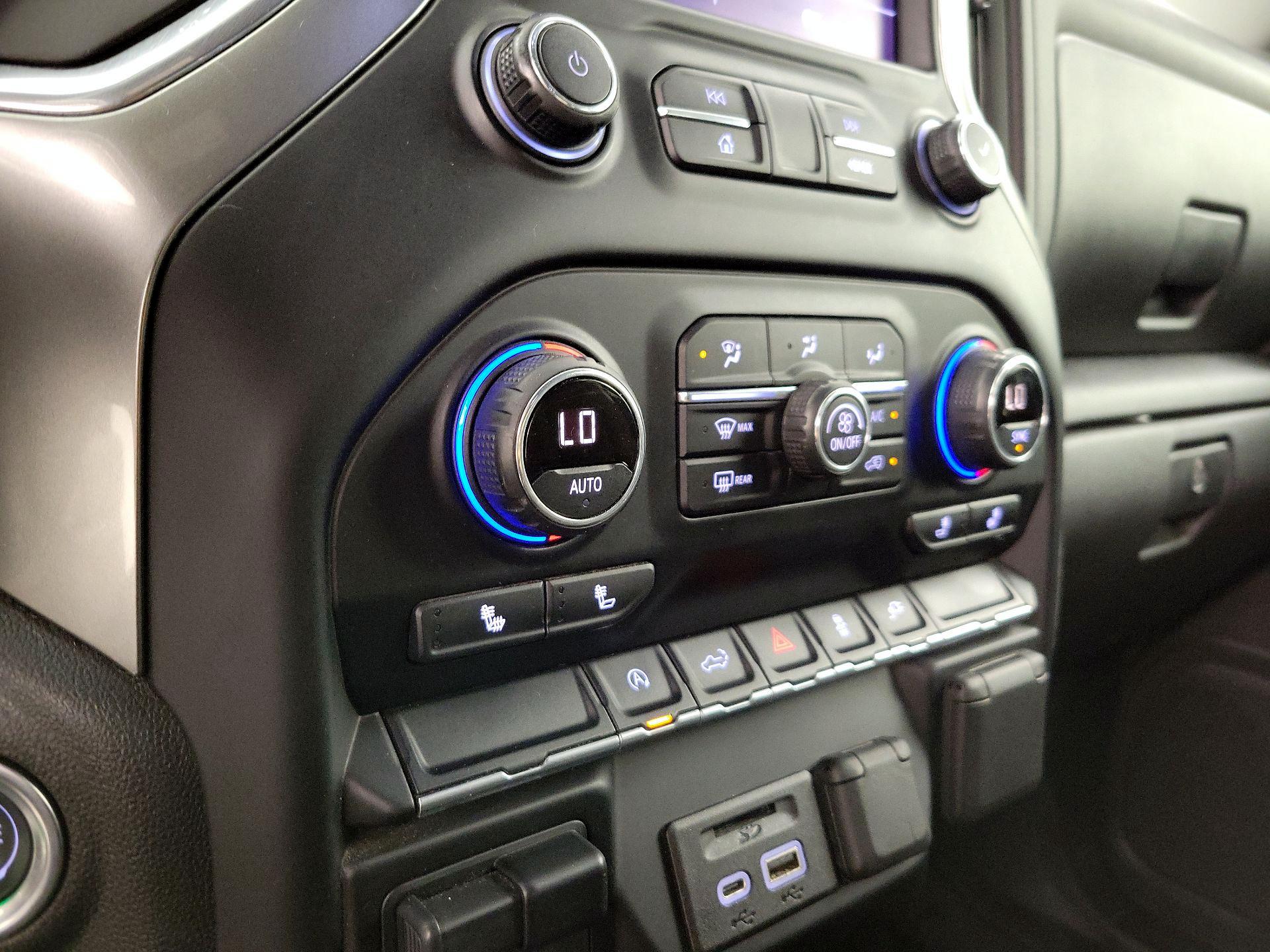 Thumbnail: 2020 Chevrolet Silverado 1500 - 16
