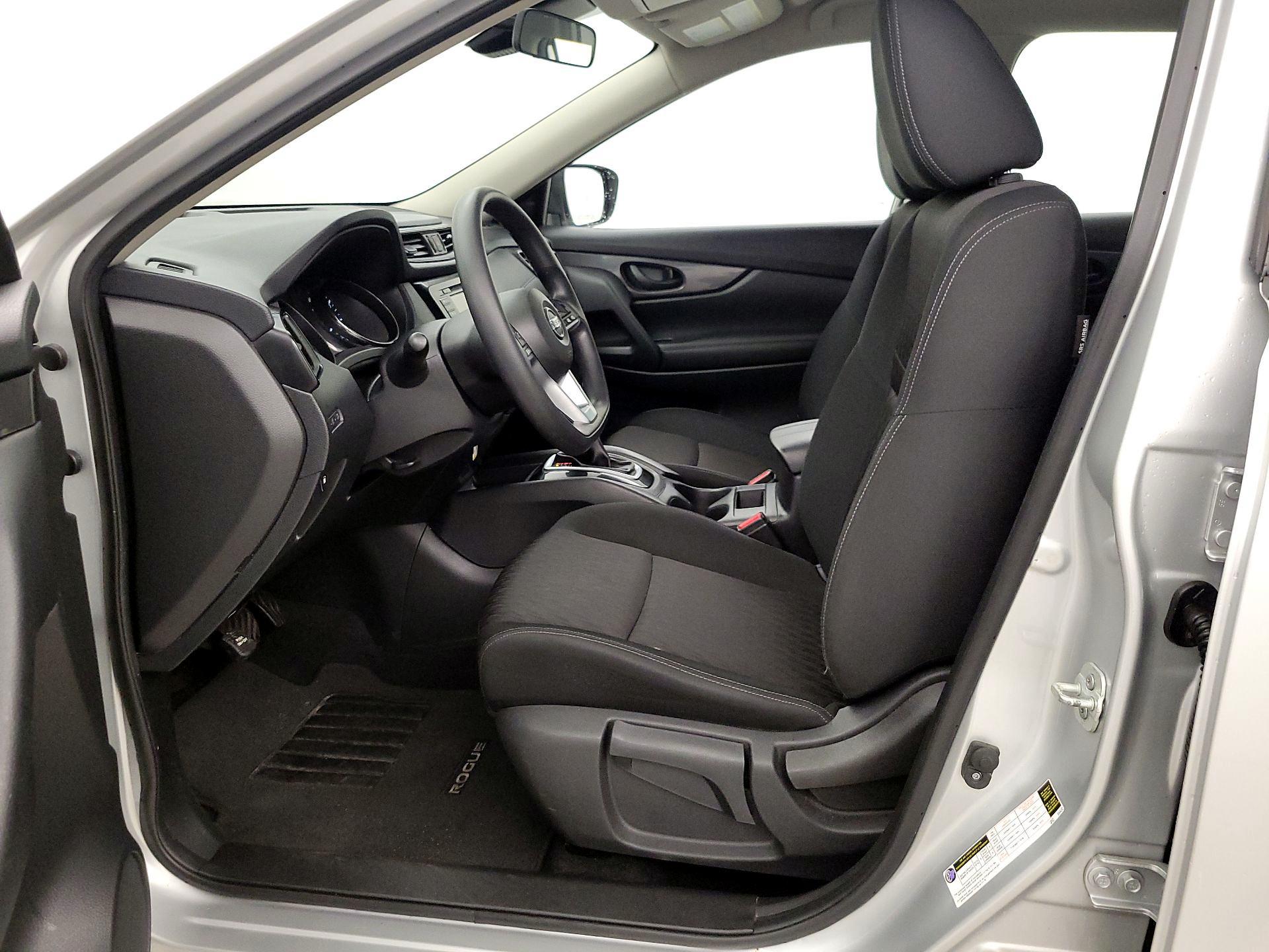Thumbnail: 2019 Nissan Rogue - 11