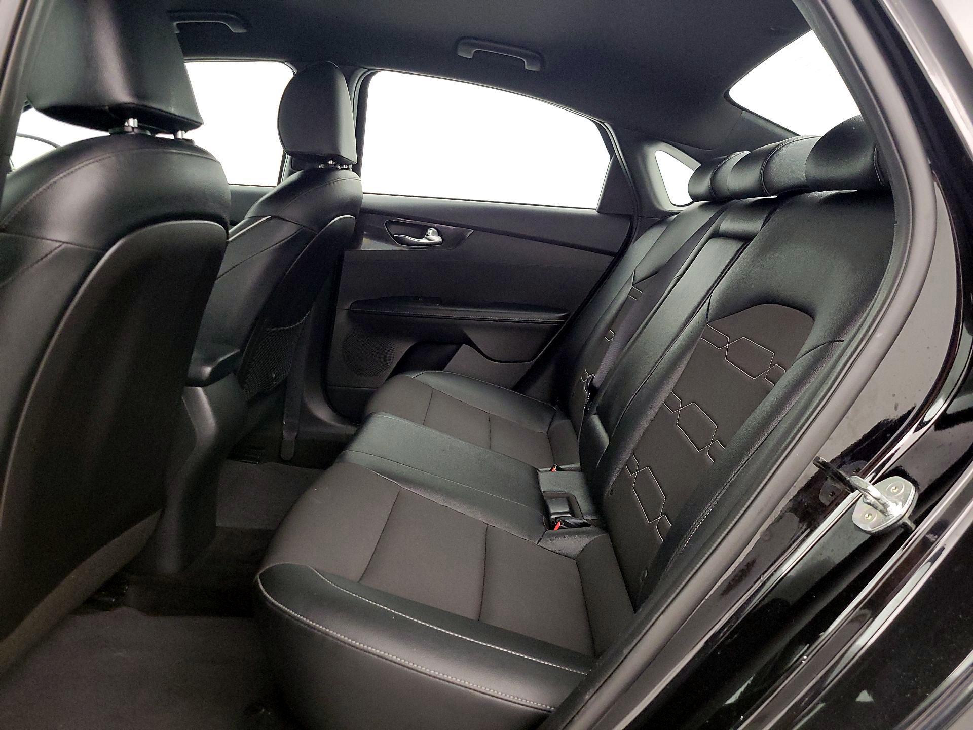 Thumbnail: 2021 Kia Forte - 19