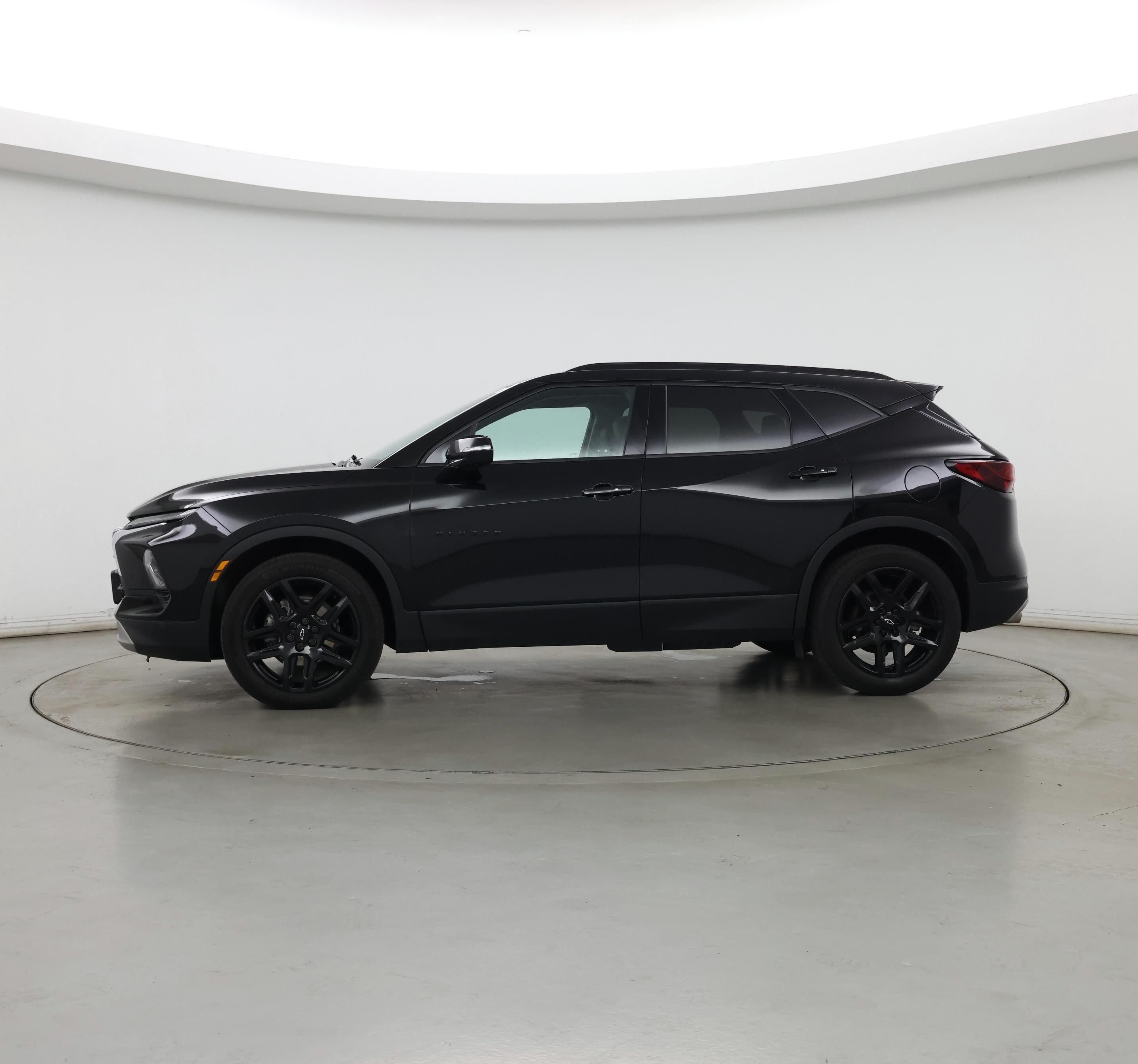 Thumbnail: 2023 Chevrolet Blazer - 3