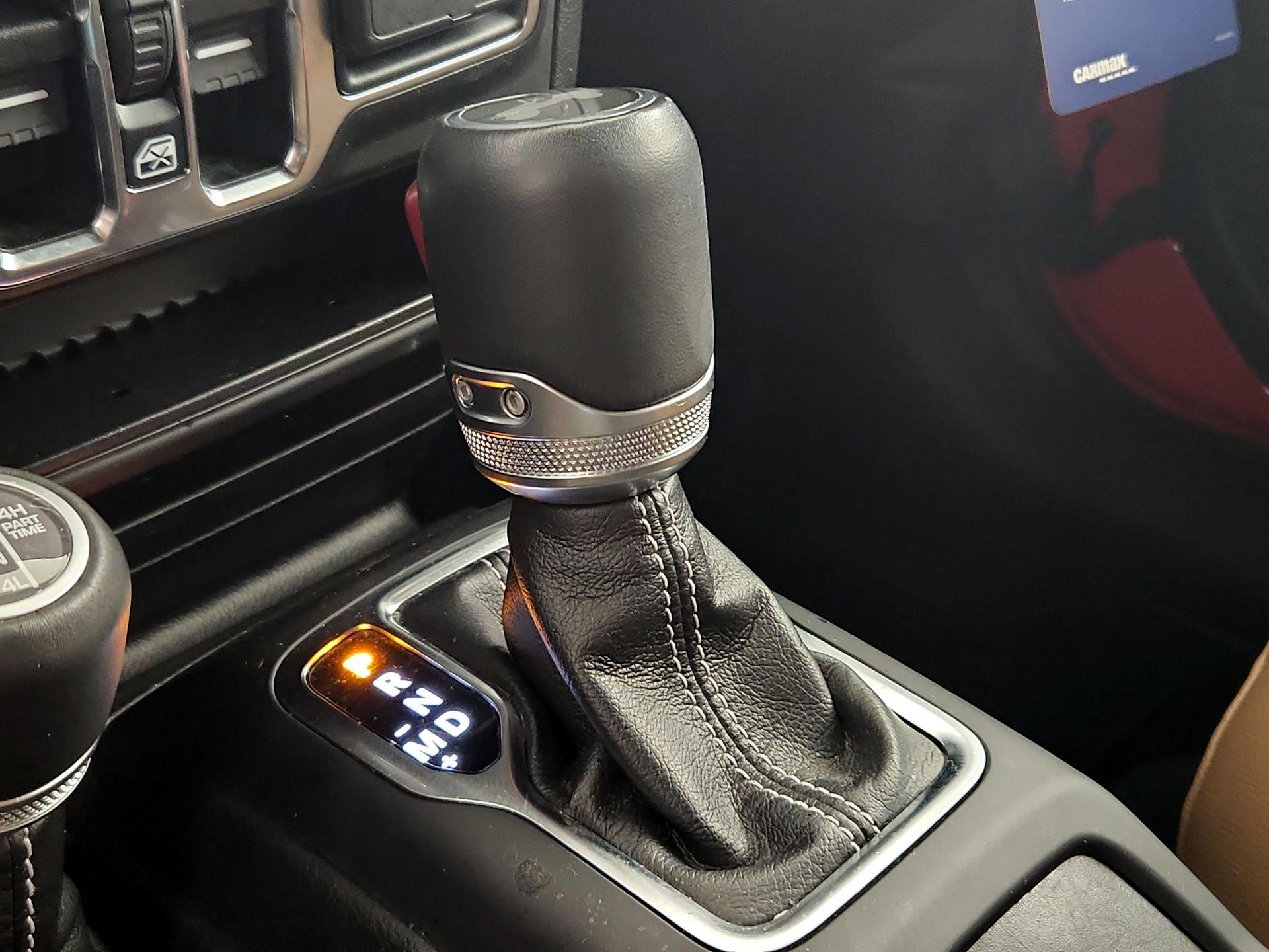 Thumbnail: 2022 Jeep Wrangler - 18