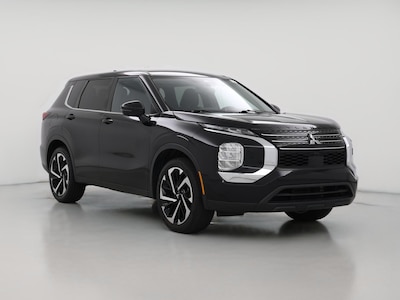 Black 2022 Mitsubishi Outlander ES
