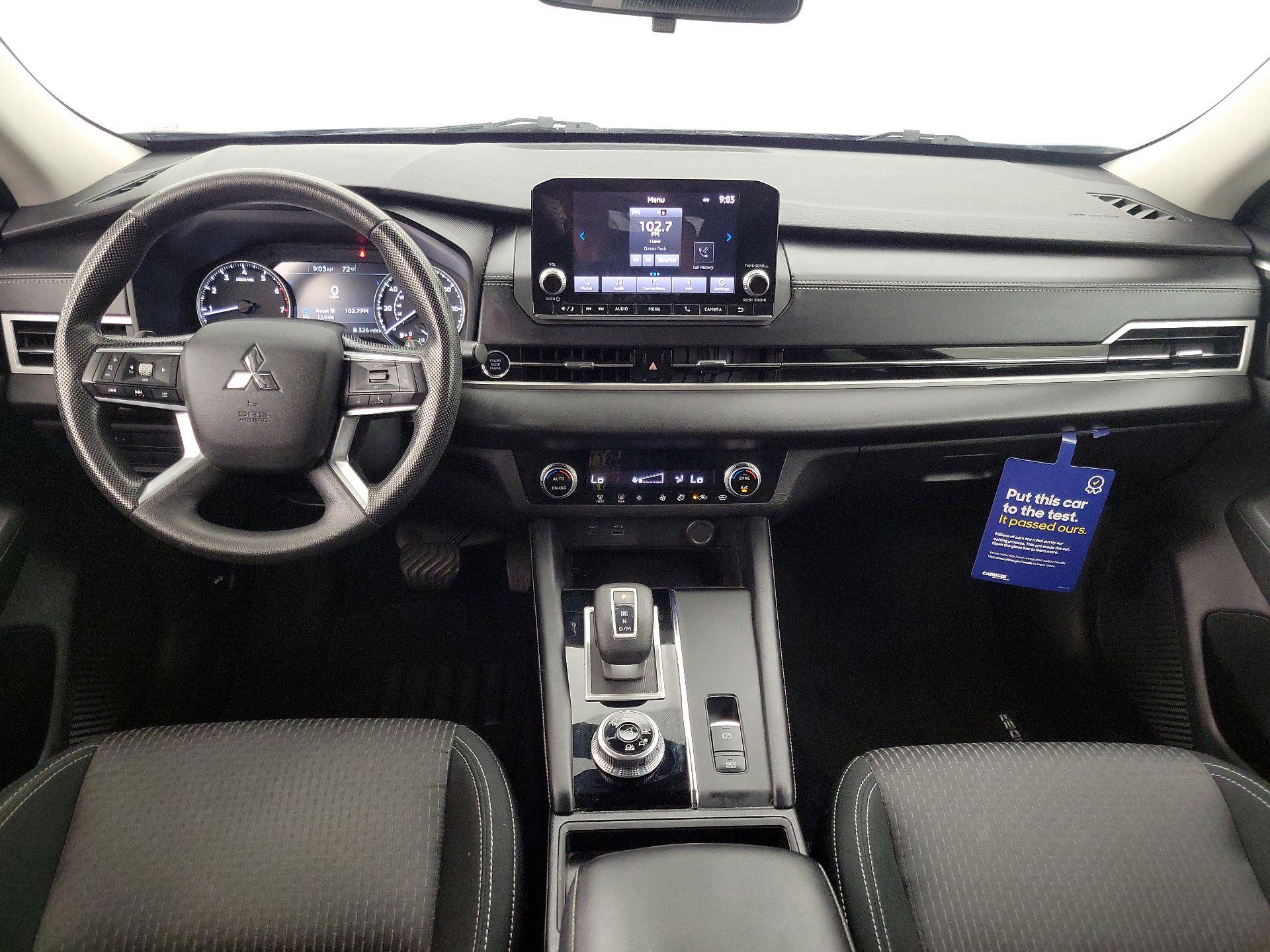 Thumbnail: 2022 Mitsubishi Outlander - 9