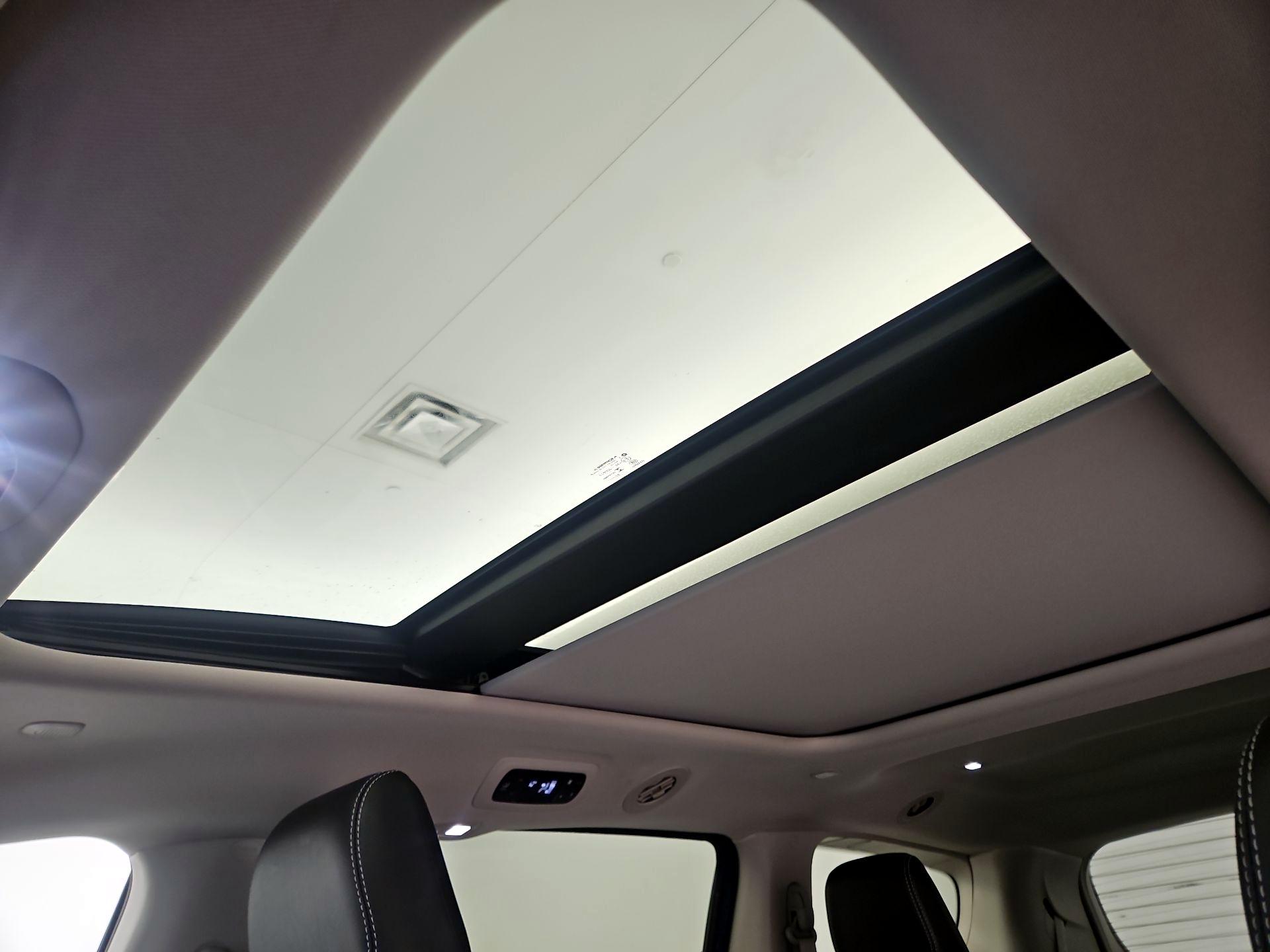 Thumbnail: 2022 Chrysler Pacifica - 20