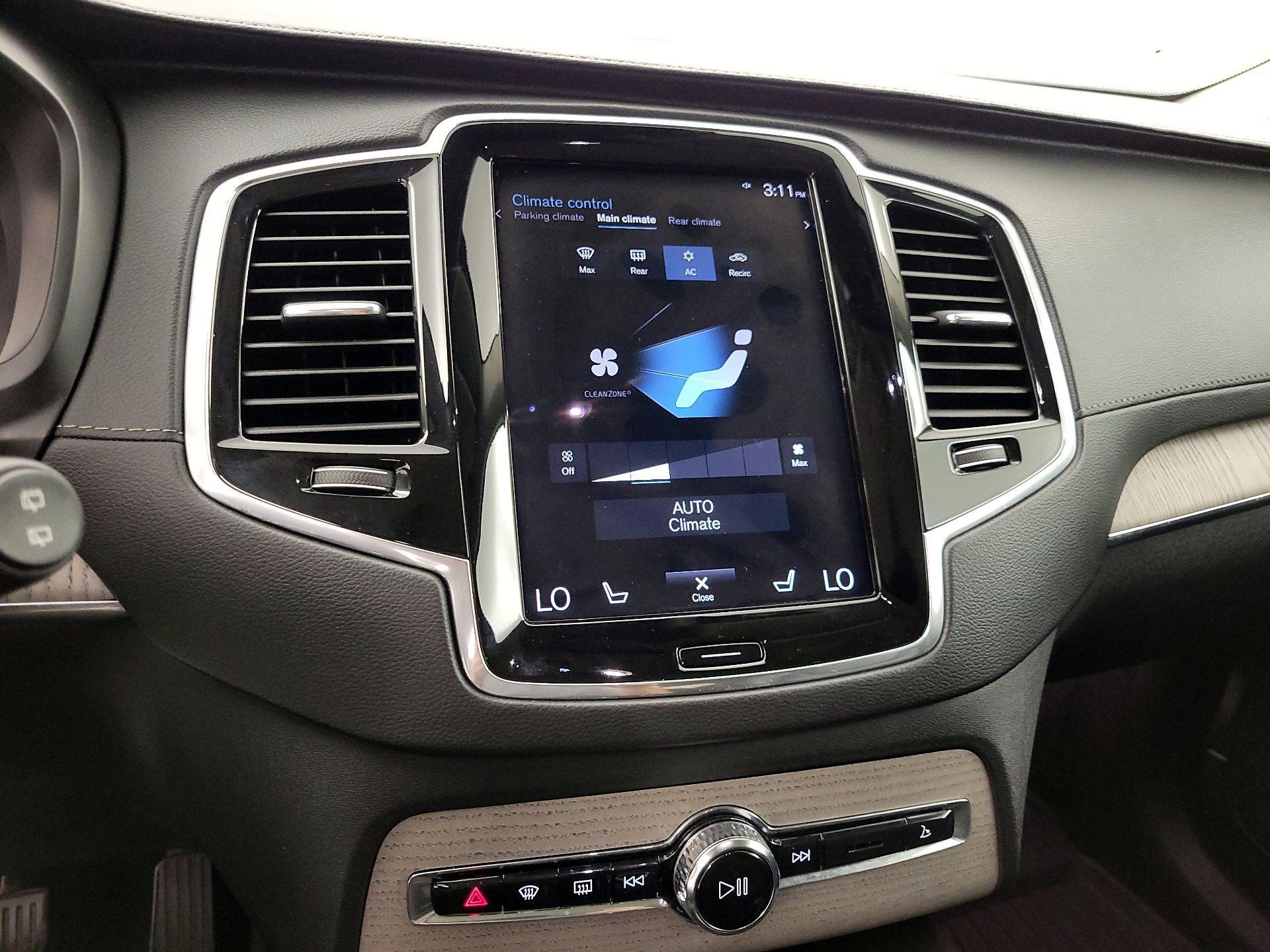 Thumbnail: 2021 Volvo XC90 - 17