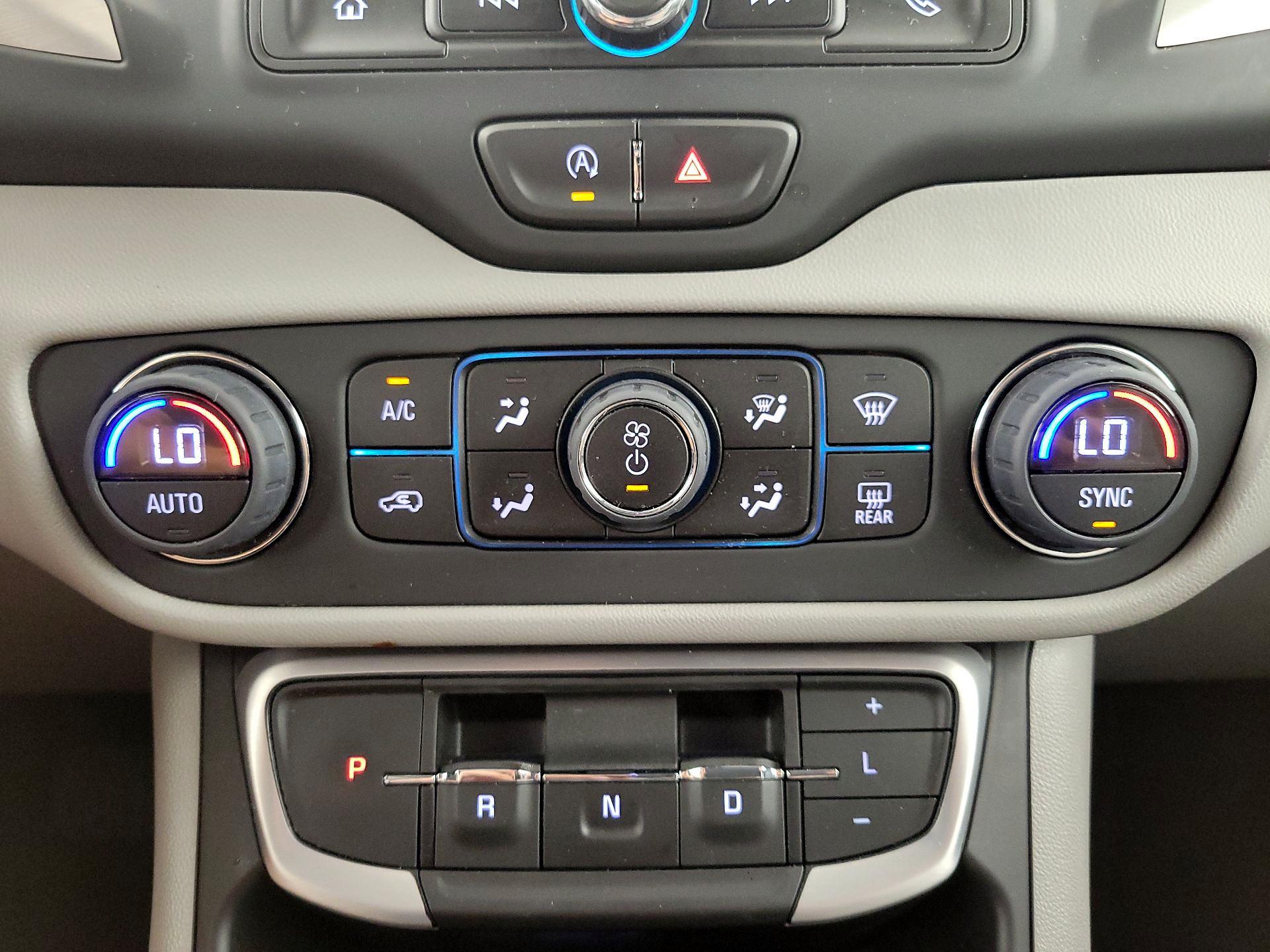 Thumbnail: 2022 GMC Terrain - 16