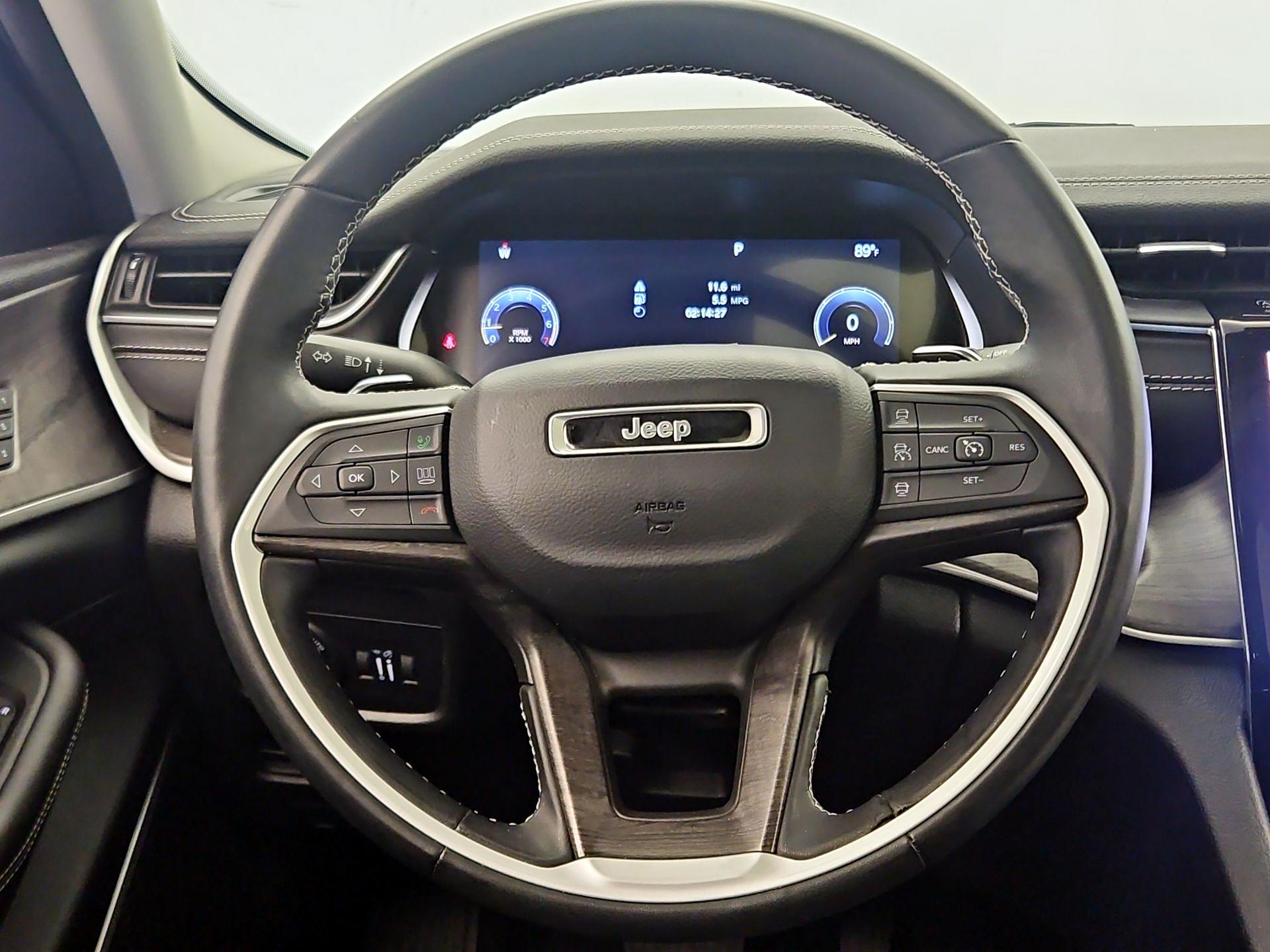 Thumbnail: 2022 Jeep Grand Cherokee - 10