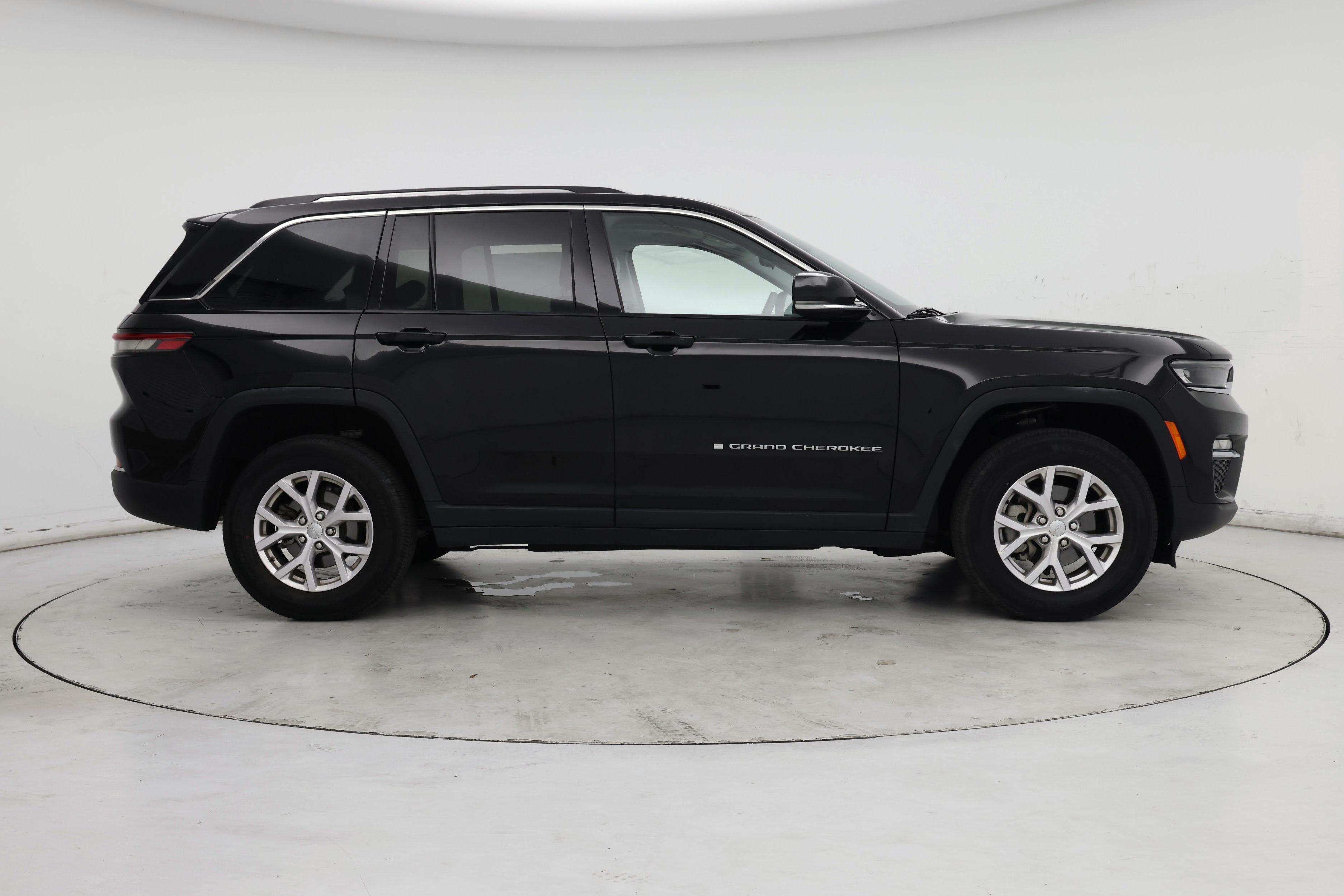 Thumbnail: 2022 Jeep Grand Cherokee - 7