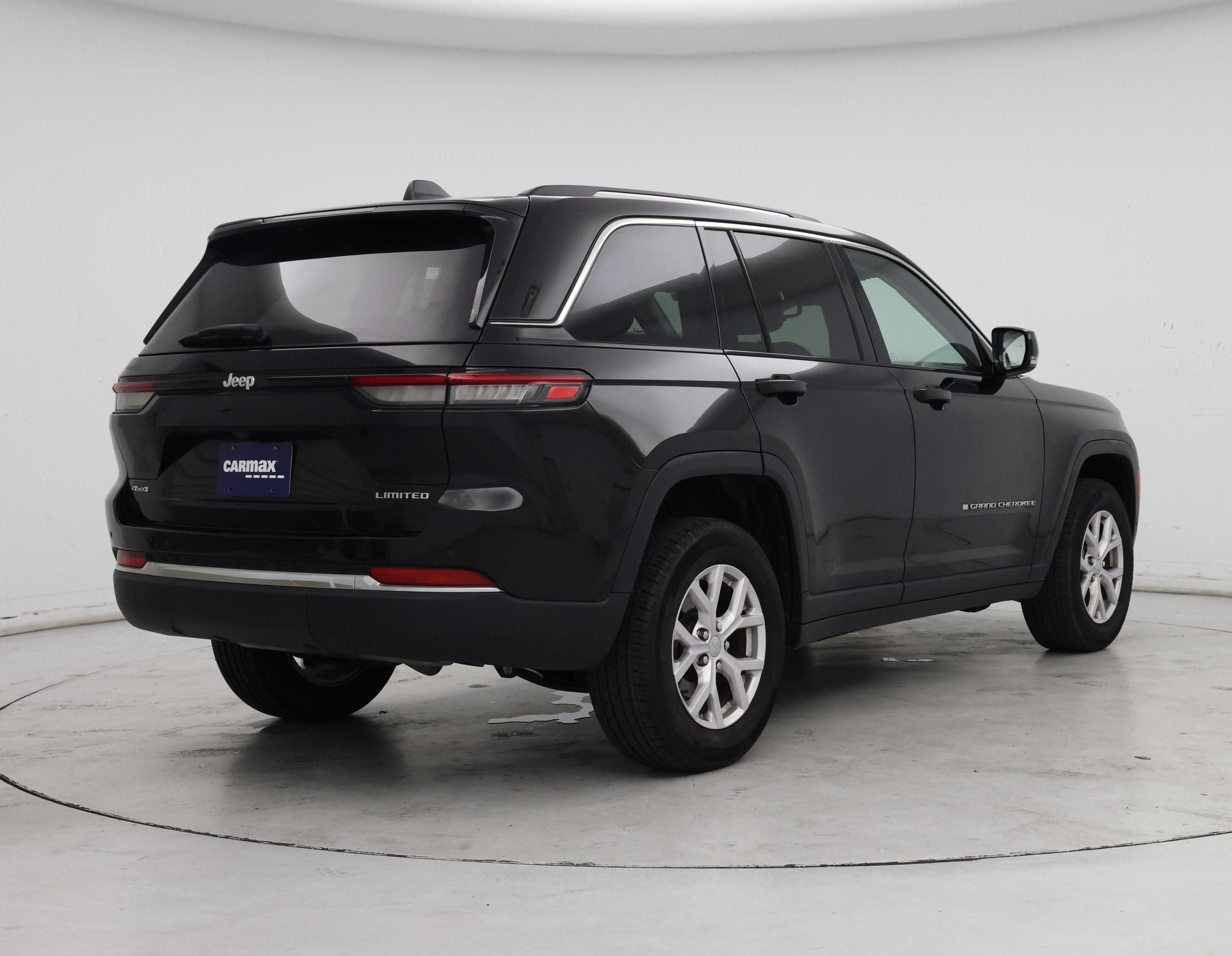 Thumbnail: 2022 Jeep Grand Cherokee - 8