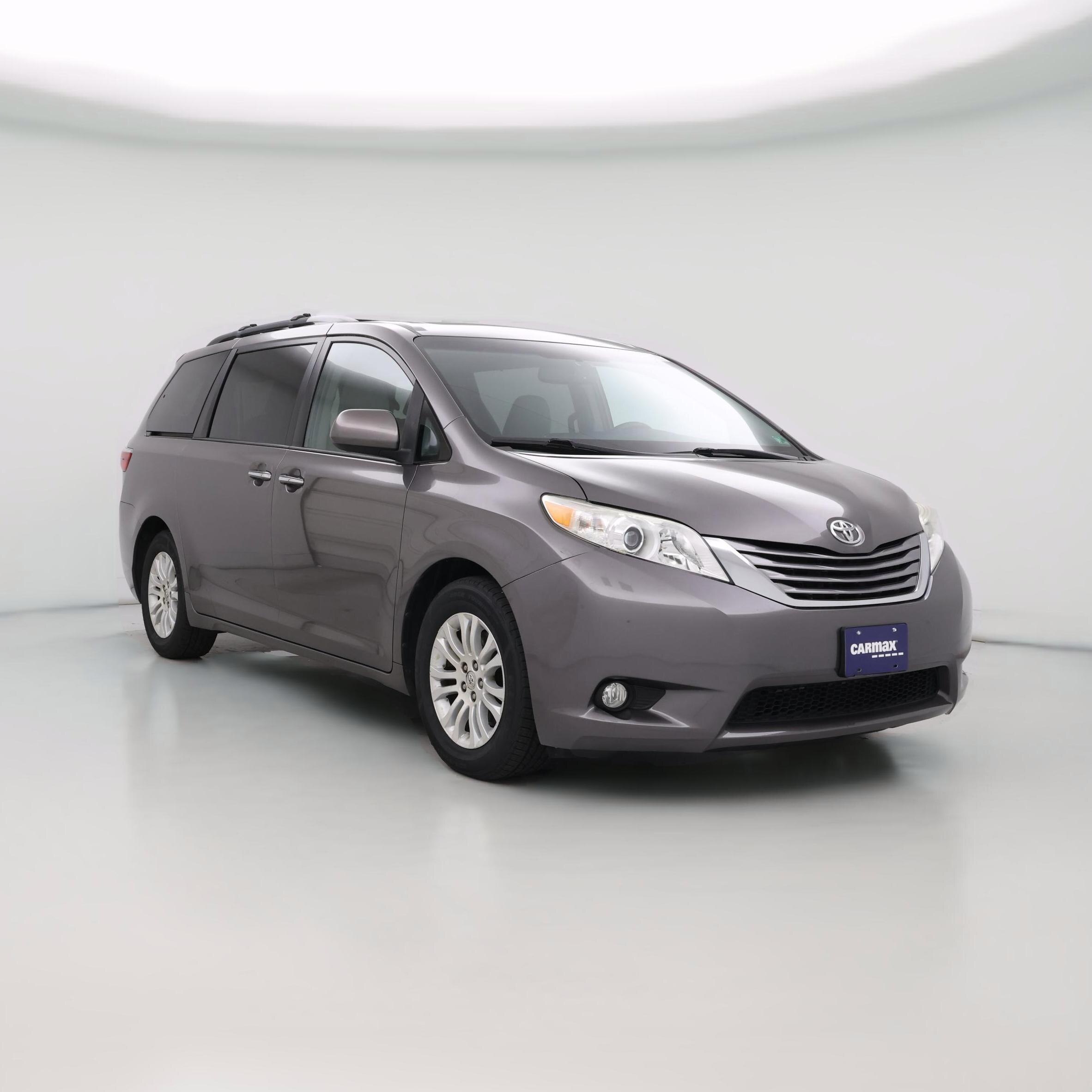 Thumbnail: 2015 Toyota Sienna - 1