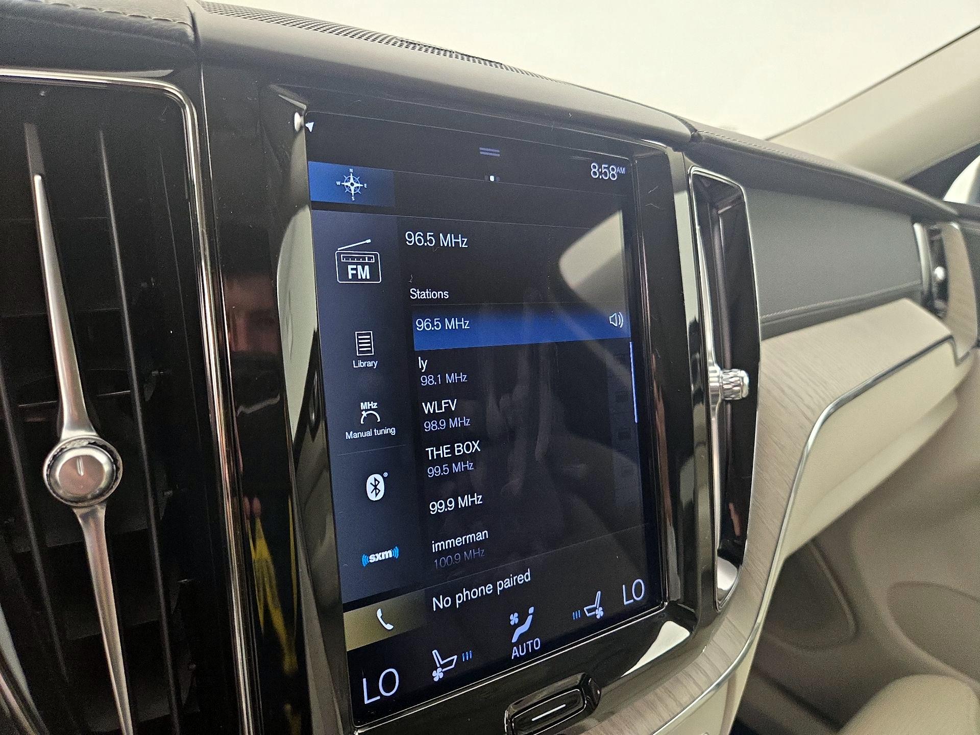 Thumbnail: 2021 Volvo XC60 - 16