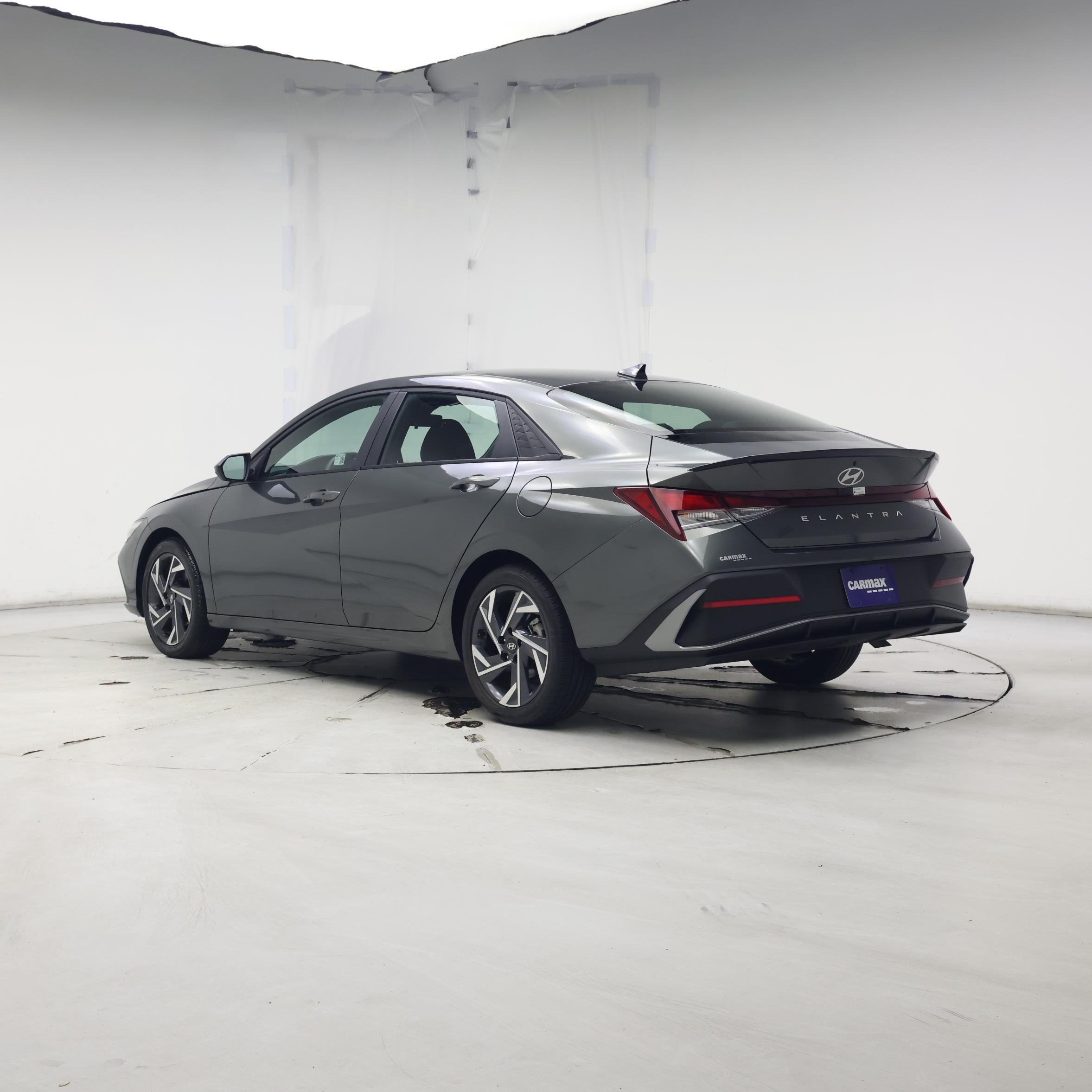 Thumbnail: 2025 Hyundai Elantra - 2