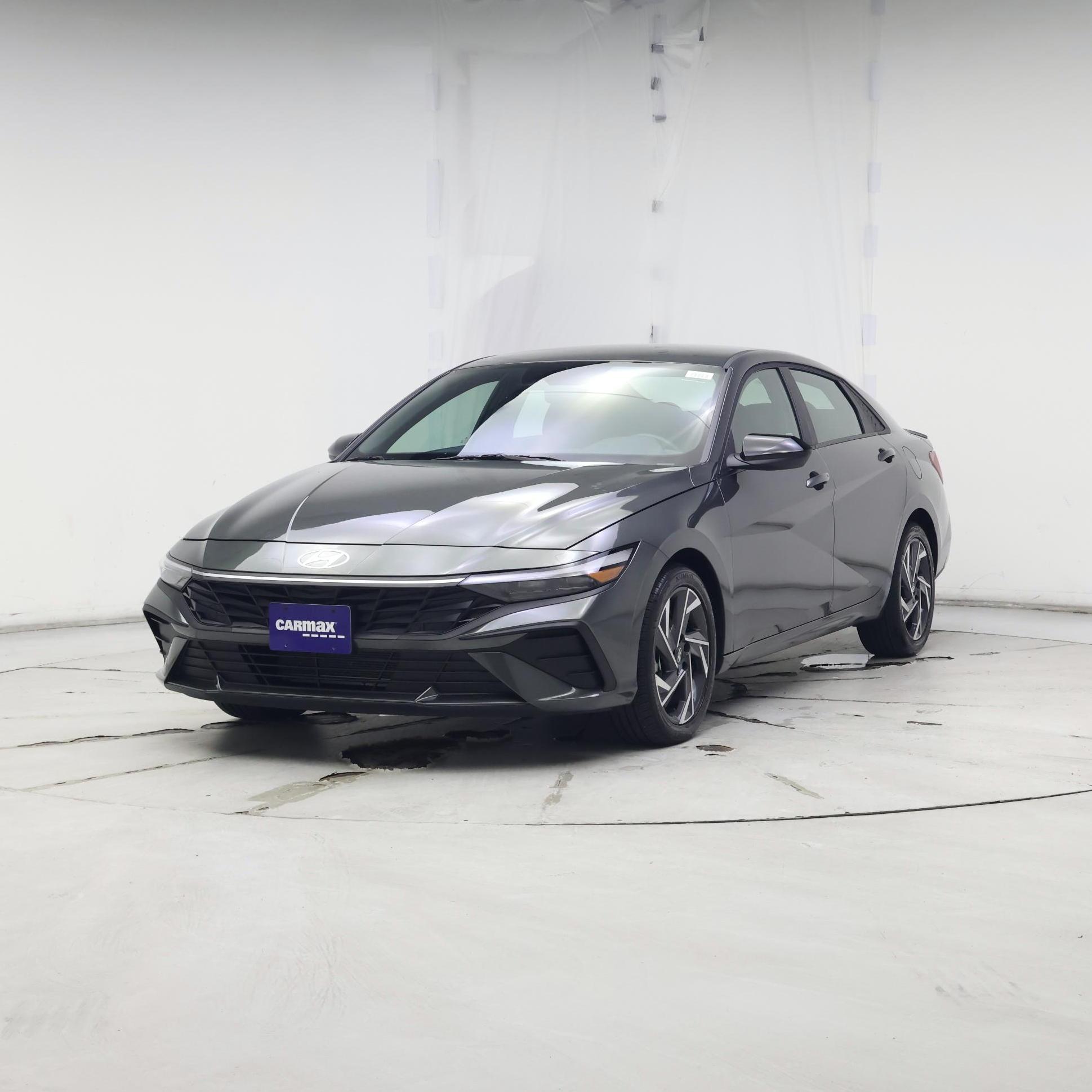 Thumbnail: 2025 Hyundai Elantra - 4