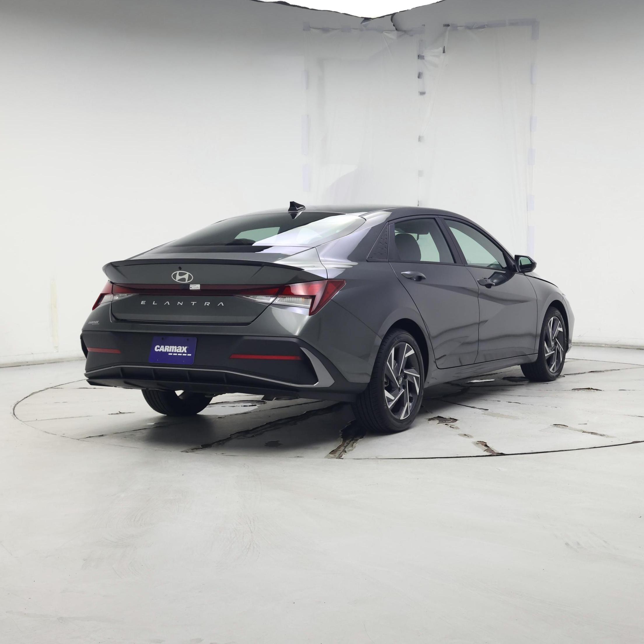 Thumbnail: 2025 Hyundai Elantra - 8