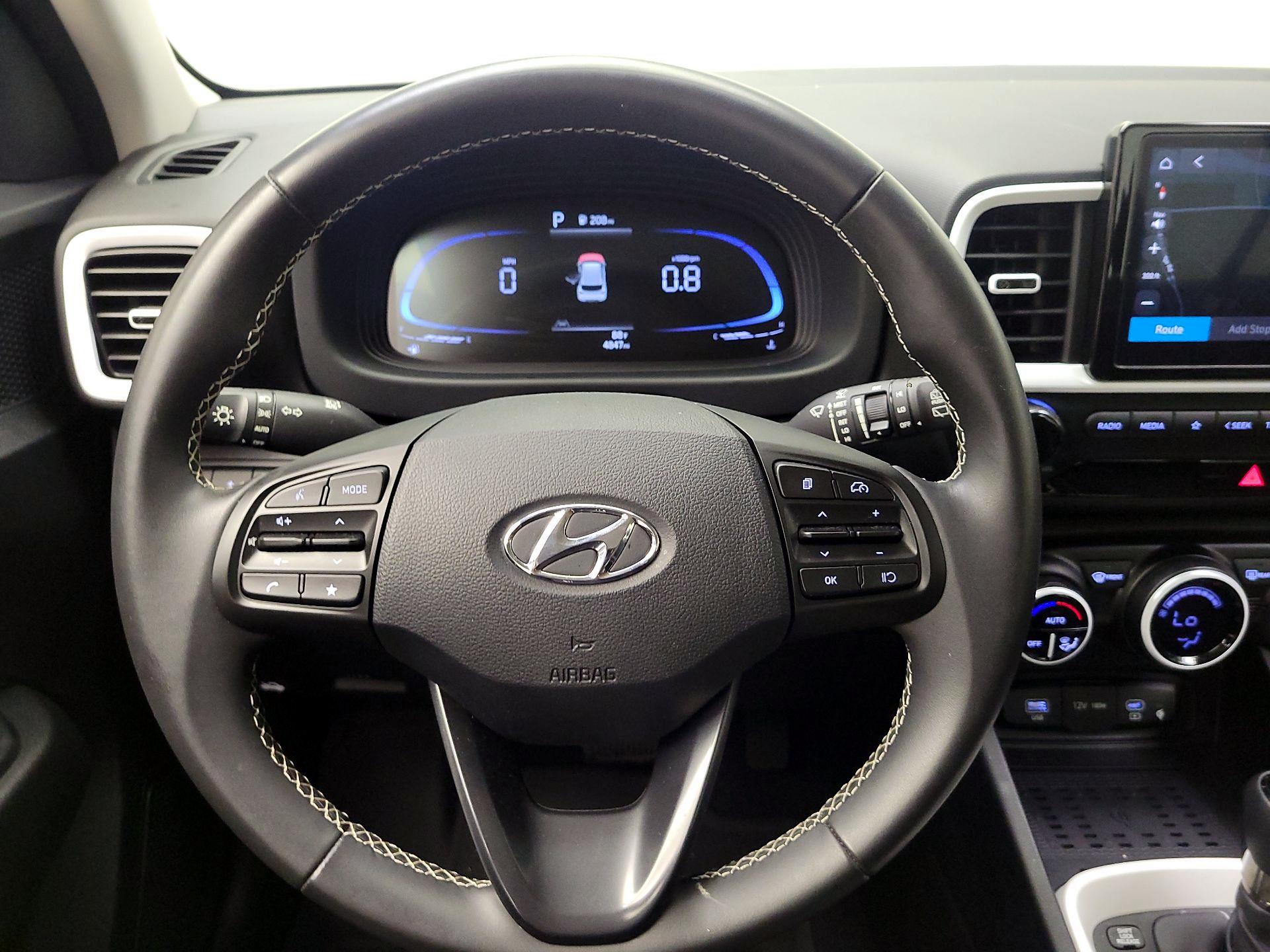 Thumbnail: 2024 Hyundai Venue - 10