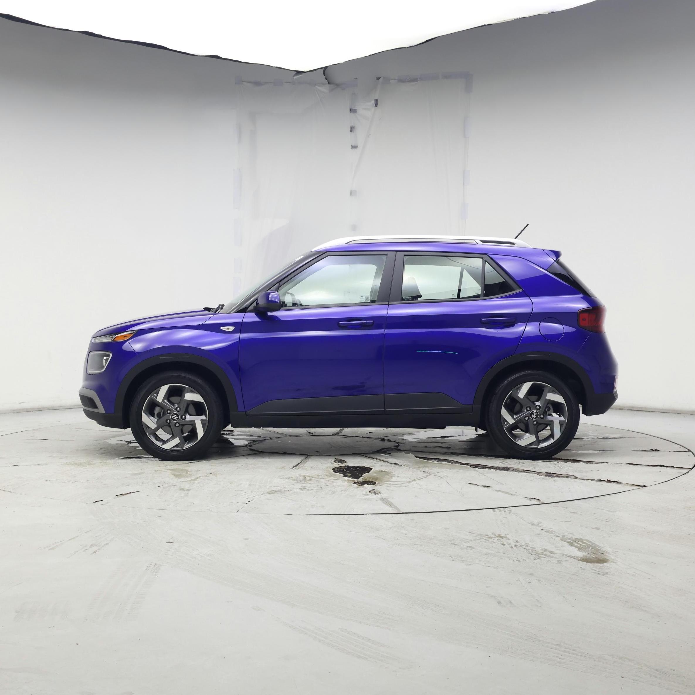 Thumbnail: 2024 Hyundai Venue - 3