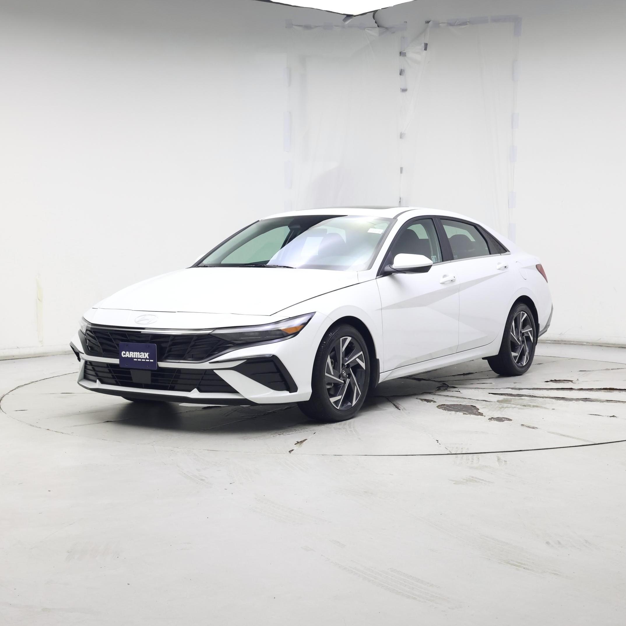 Thumbnail: 2024 Hyundai Elantra - 4