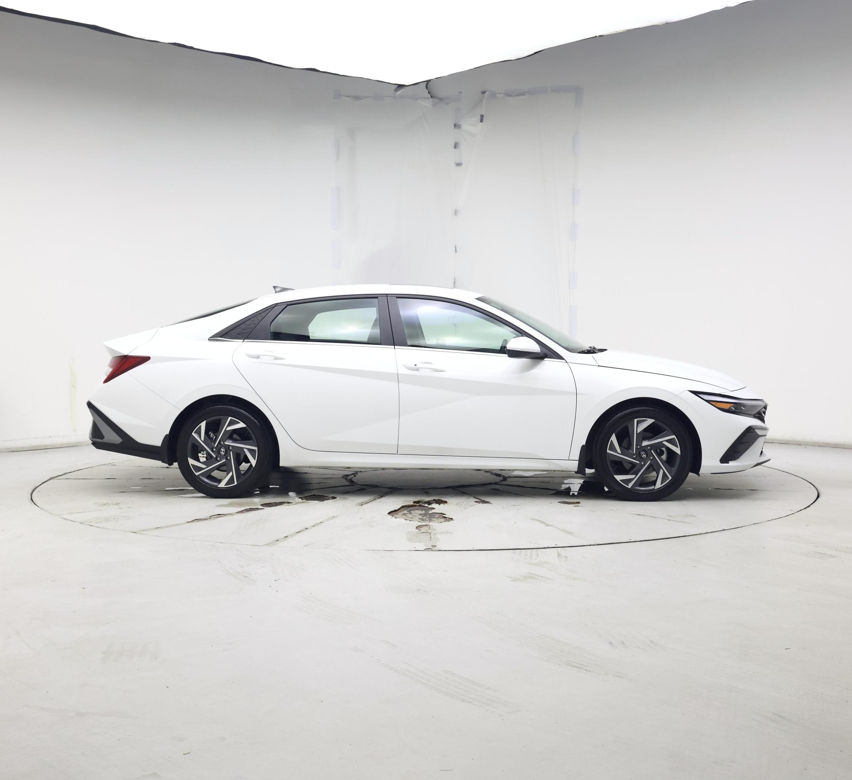 Thumbnail: 2024 Hyundai Elantra - 7