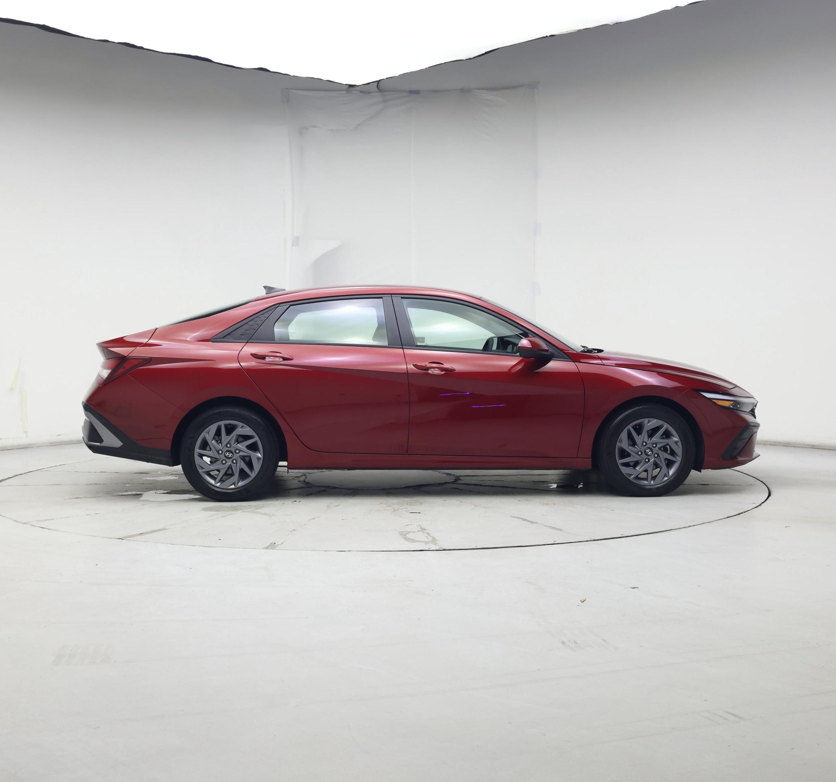 Thumbnail: 2024 Hyundai Elantra - 7