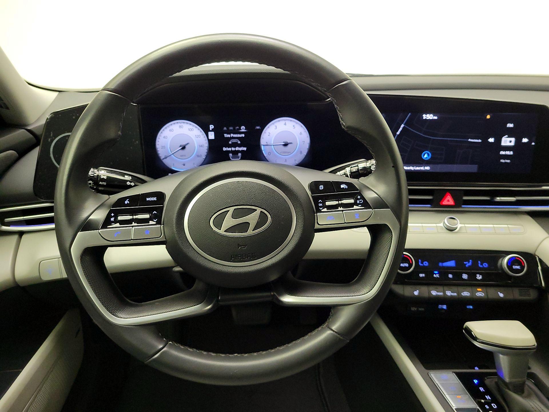 Thumbnail: 2024 Hyundai Elantra - 10