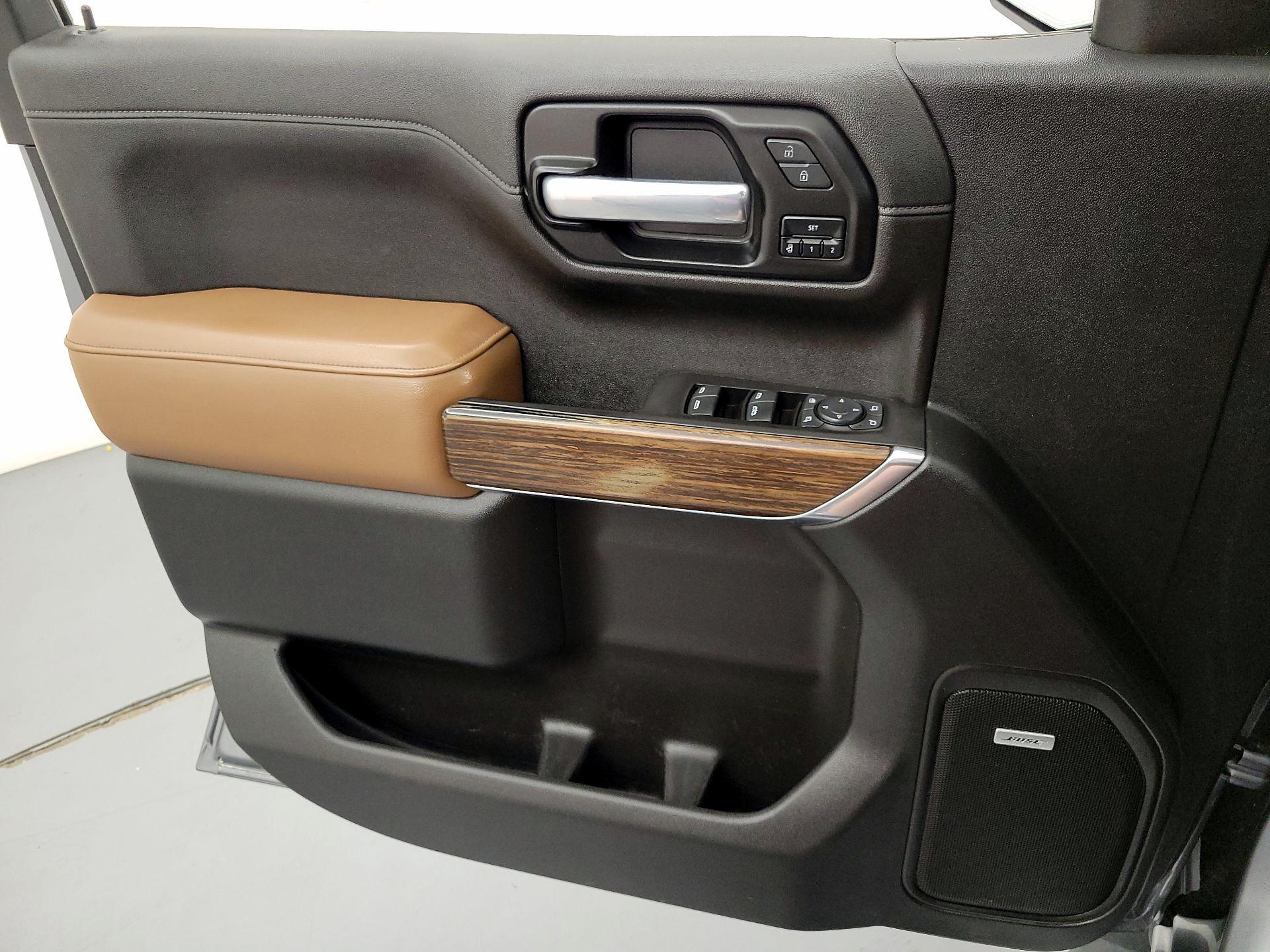 Thumbnail: 2021 Chevrolet Silverado 1500 - 12