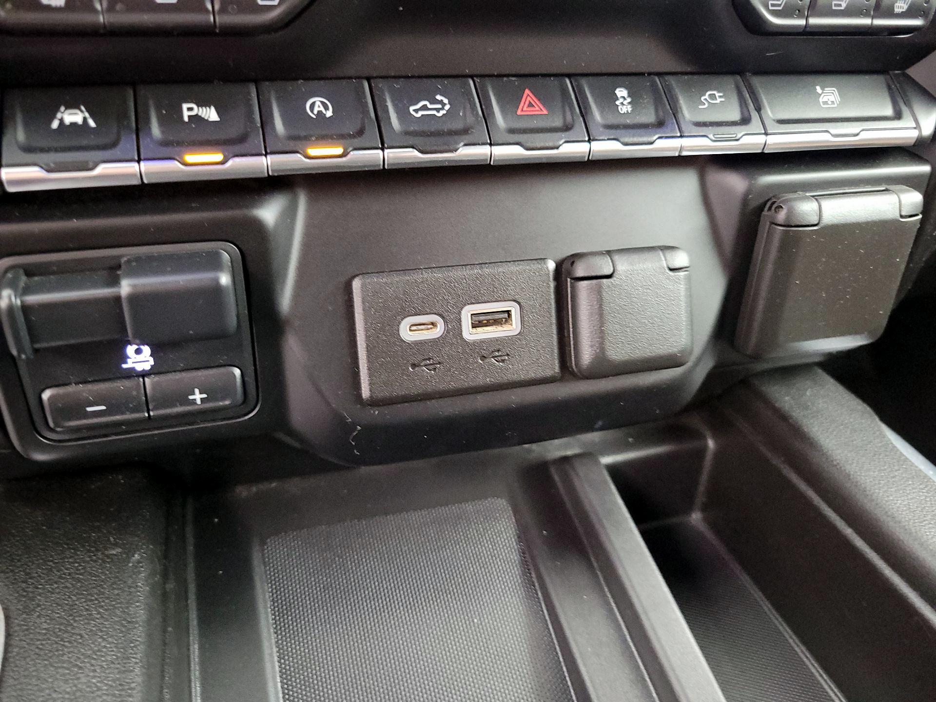 Thumbnail: 2021 Chevrolet Silverado 1500 - 19