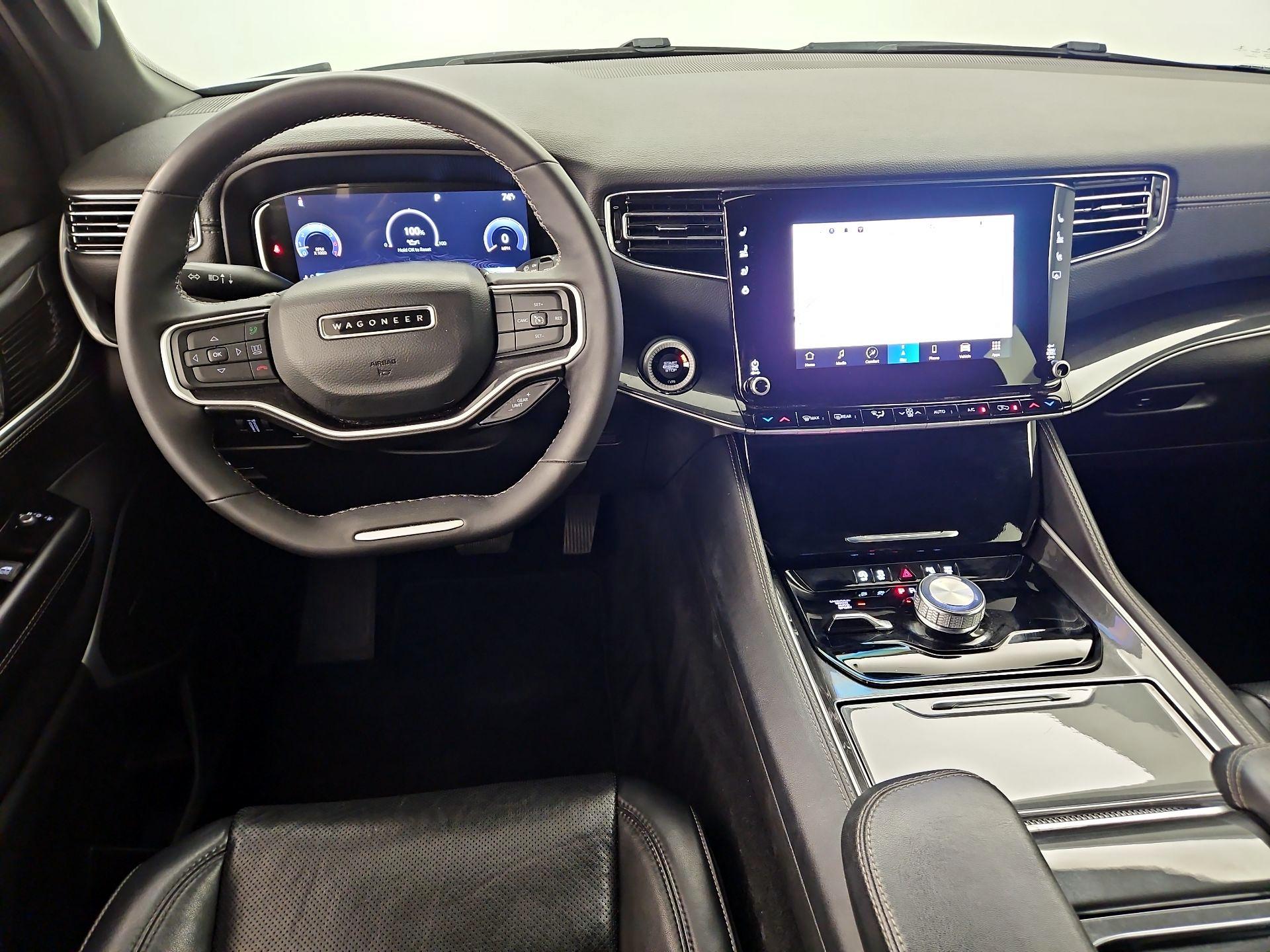 Thumbnail: 2022 Jeep Wagoneer - 9