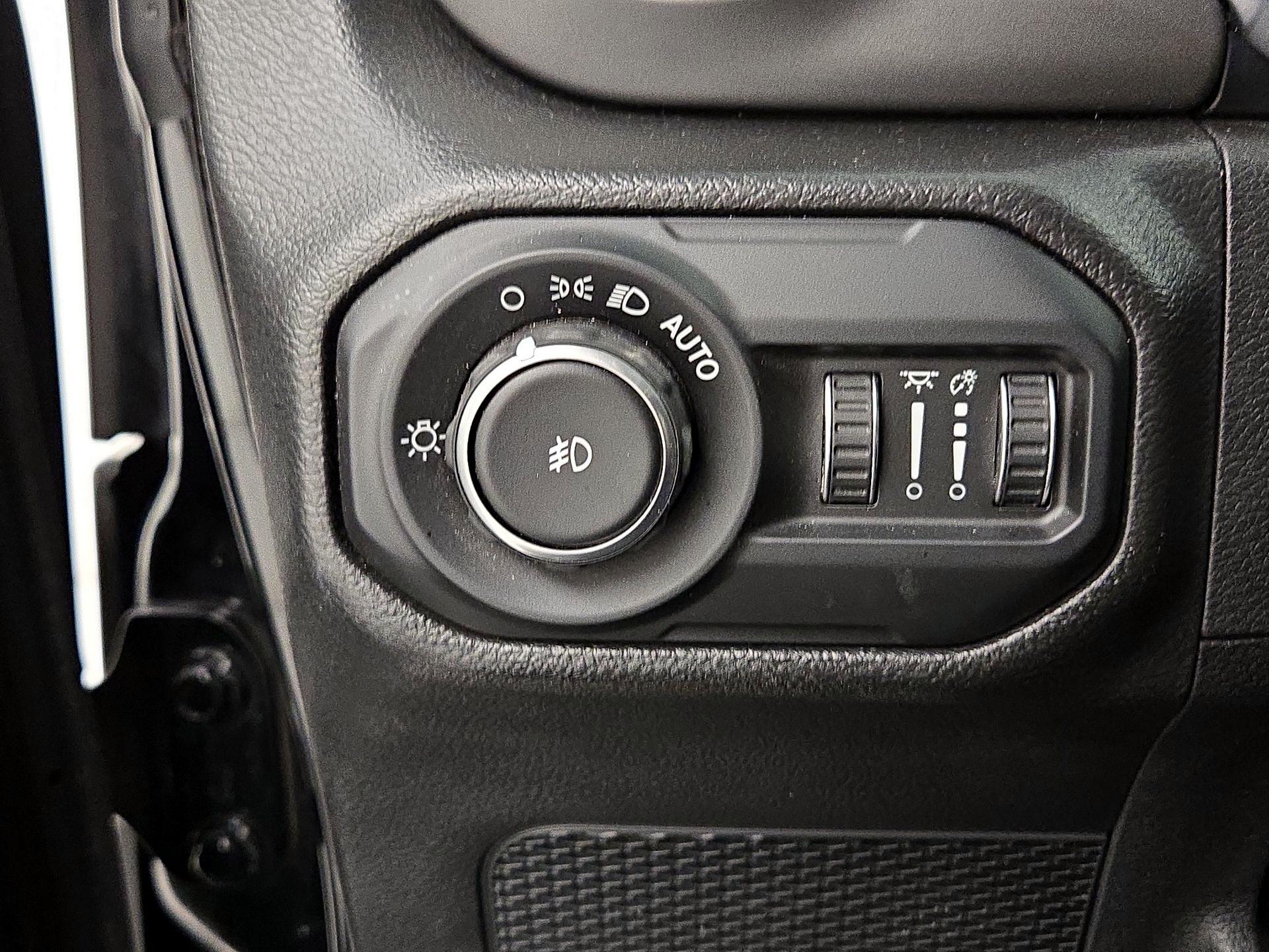 Thumbnail: 2022 Jeep Wrangler - 13