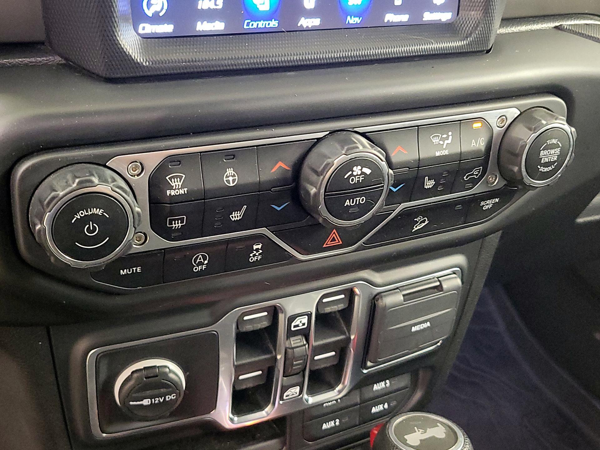 Thumbnail: 2021 Jeep Wrangler - 17