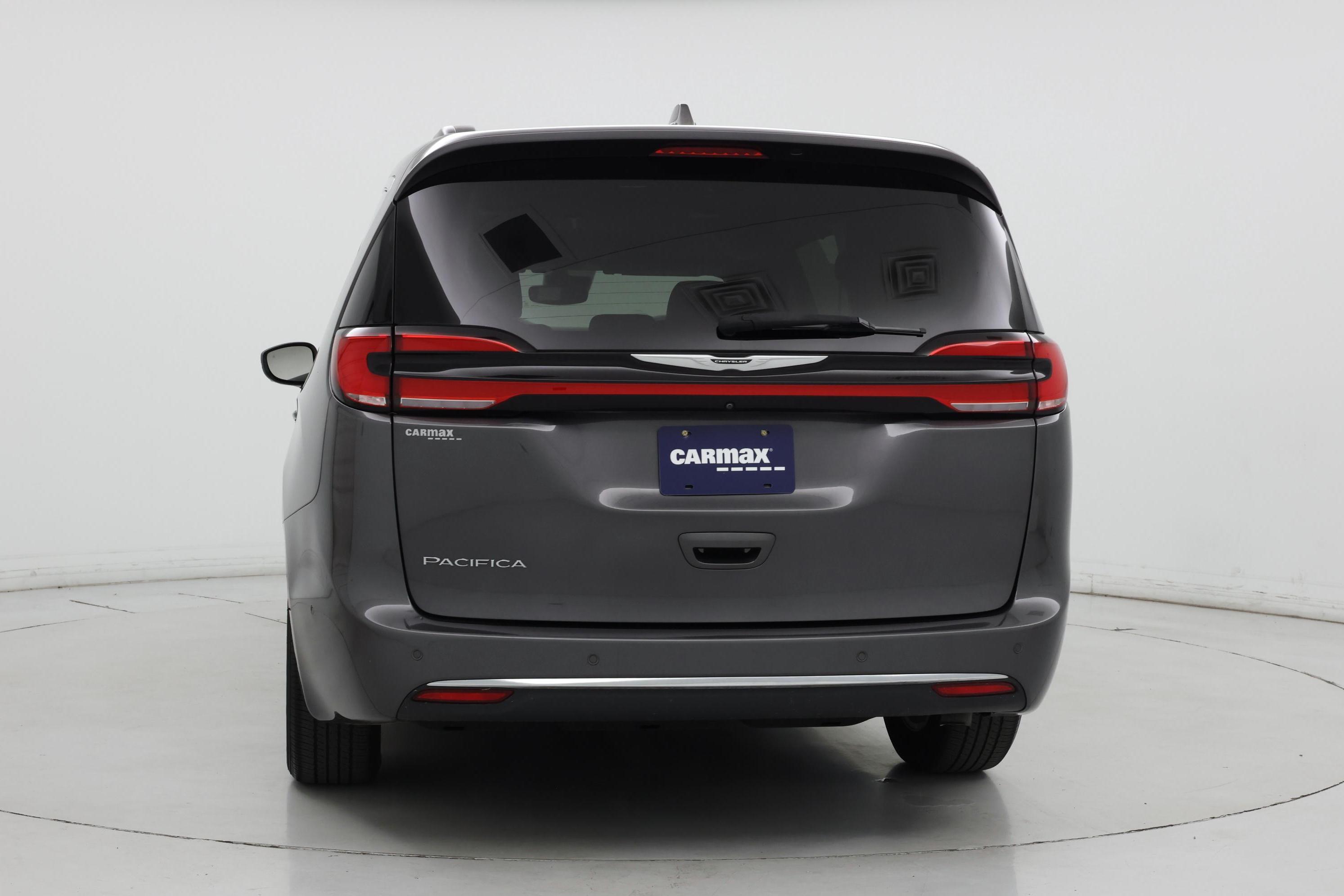 Thumbnail: 2022 Chrysler Pacifica - 6