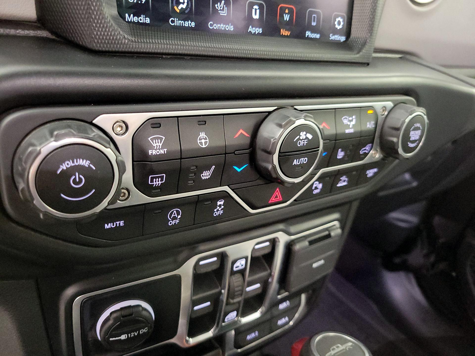 Thumbnail: 2021 Jeep Gladiator - 17