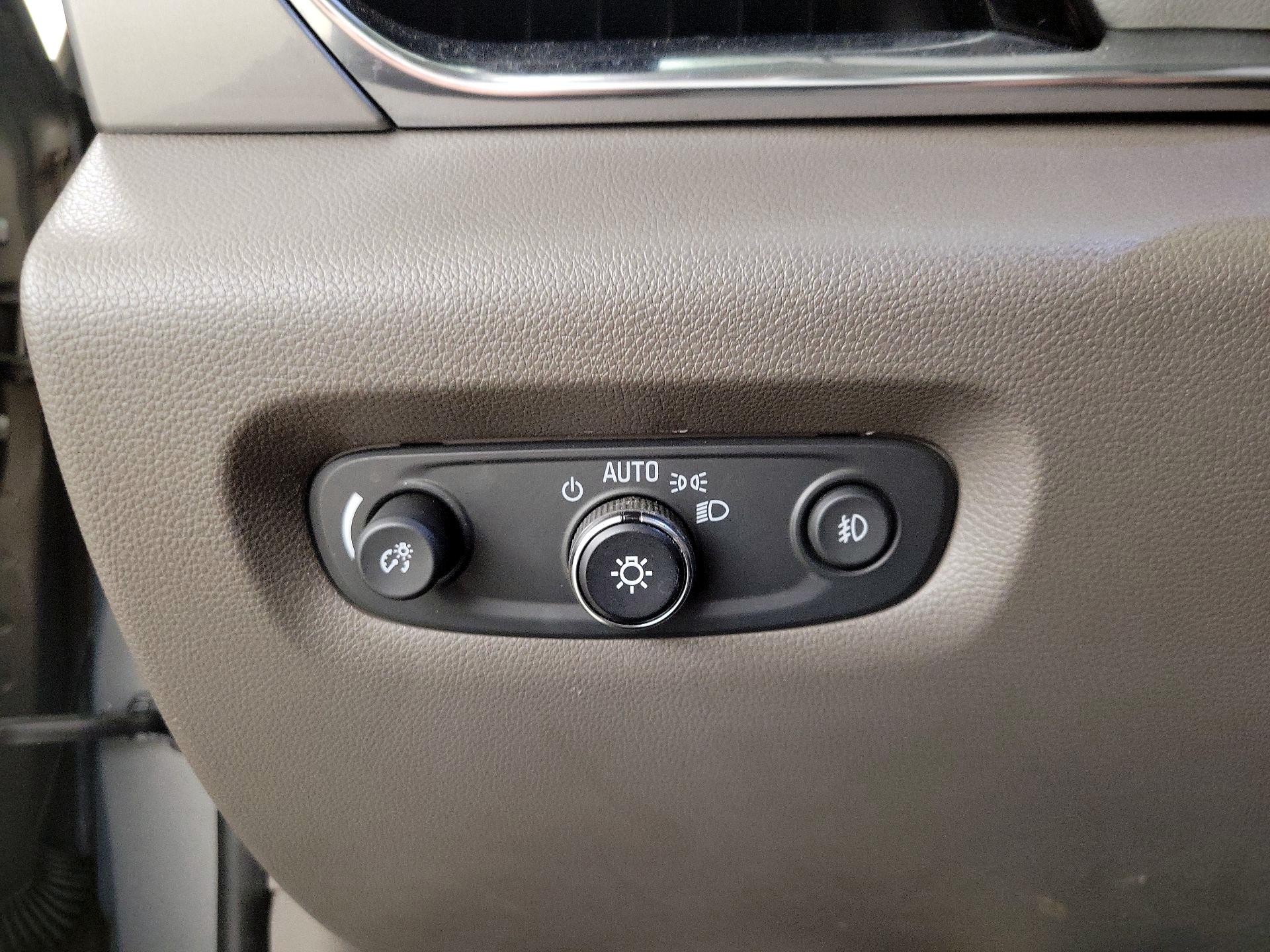 Thumbnail: 2019 Chevrolet Traverse - 13
