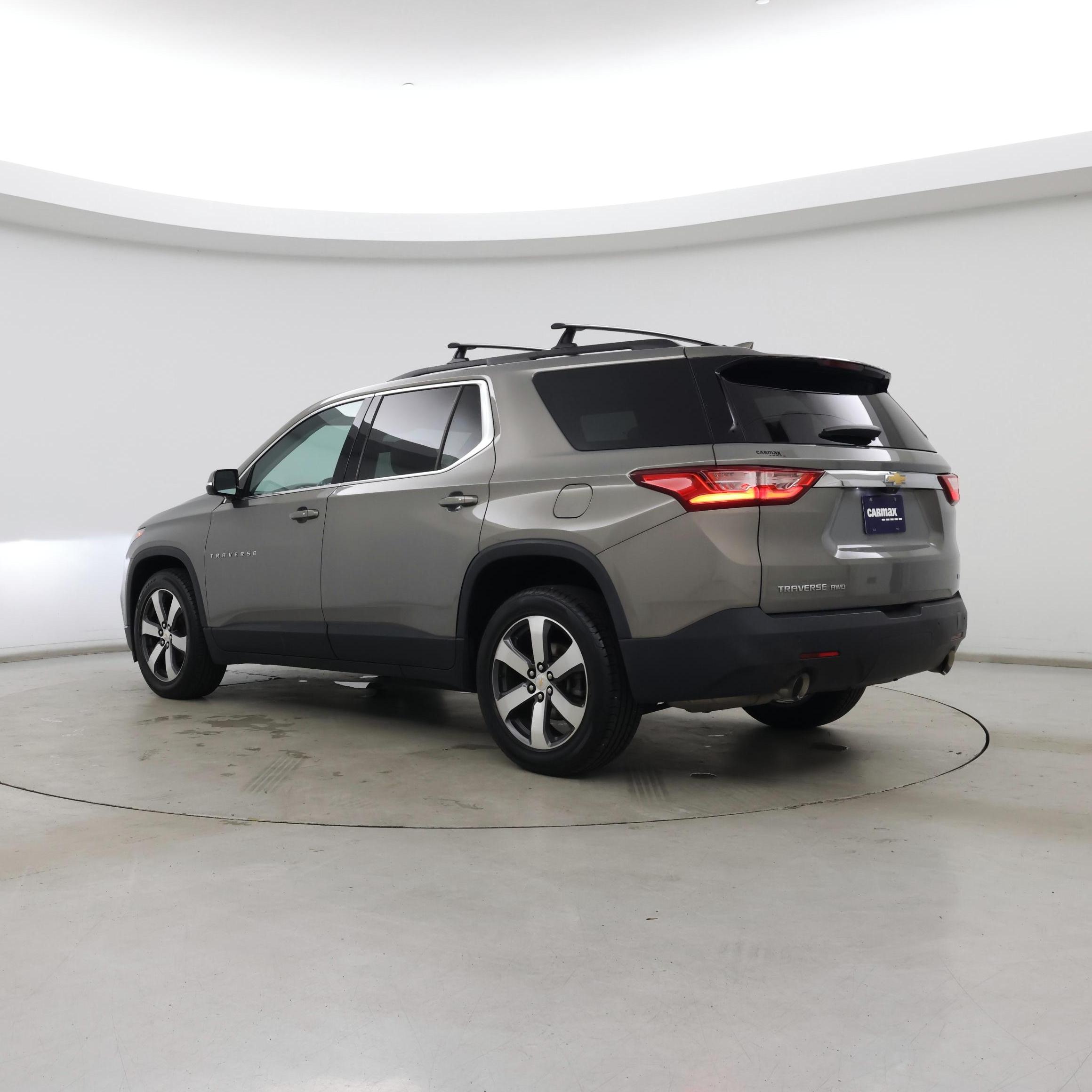 Thumbnail: 2019 Chevrolet Traverse - 2