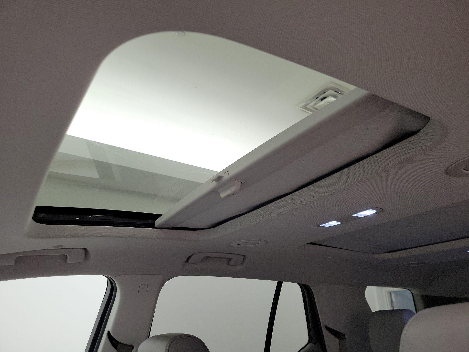 Thumbnail: 2019 Chevrolet Traverse - 19
