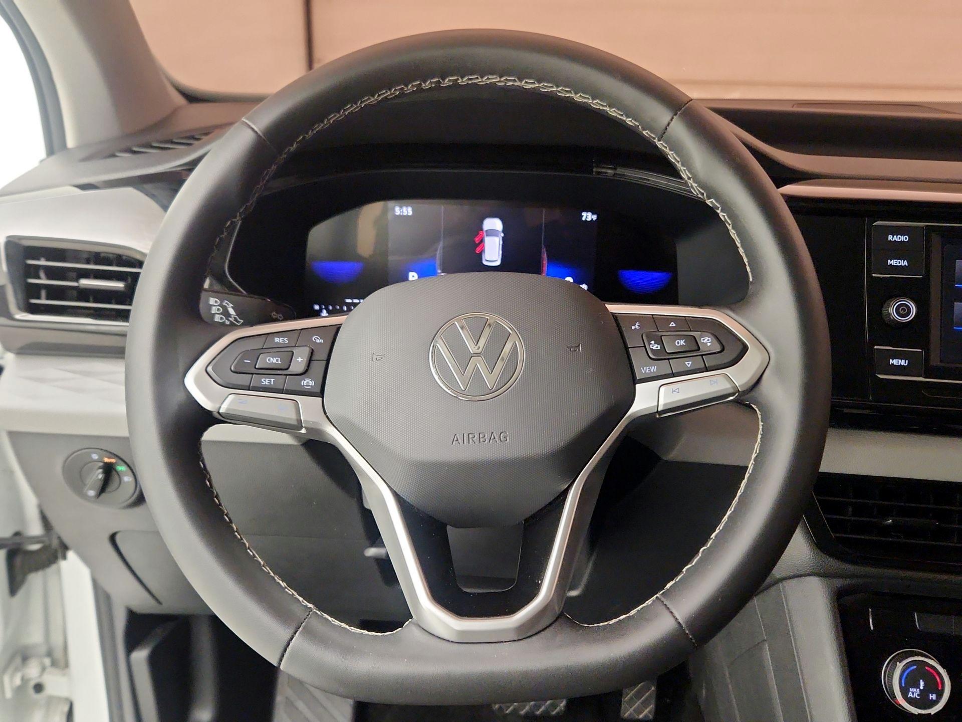 Thumbnail: 2023 Volkswagen Taos - 10