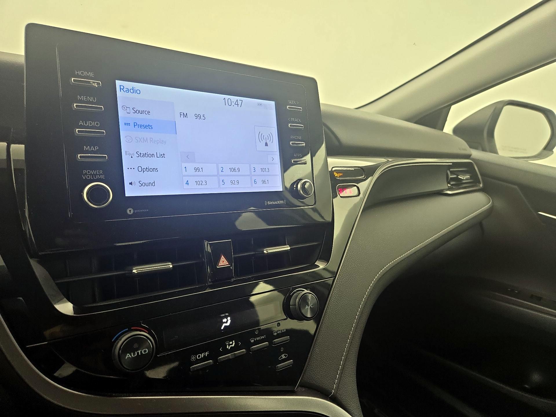 Thumbnail: 2021 Toyota Camry - 15