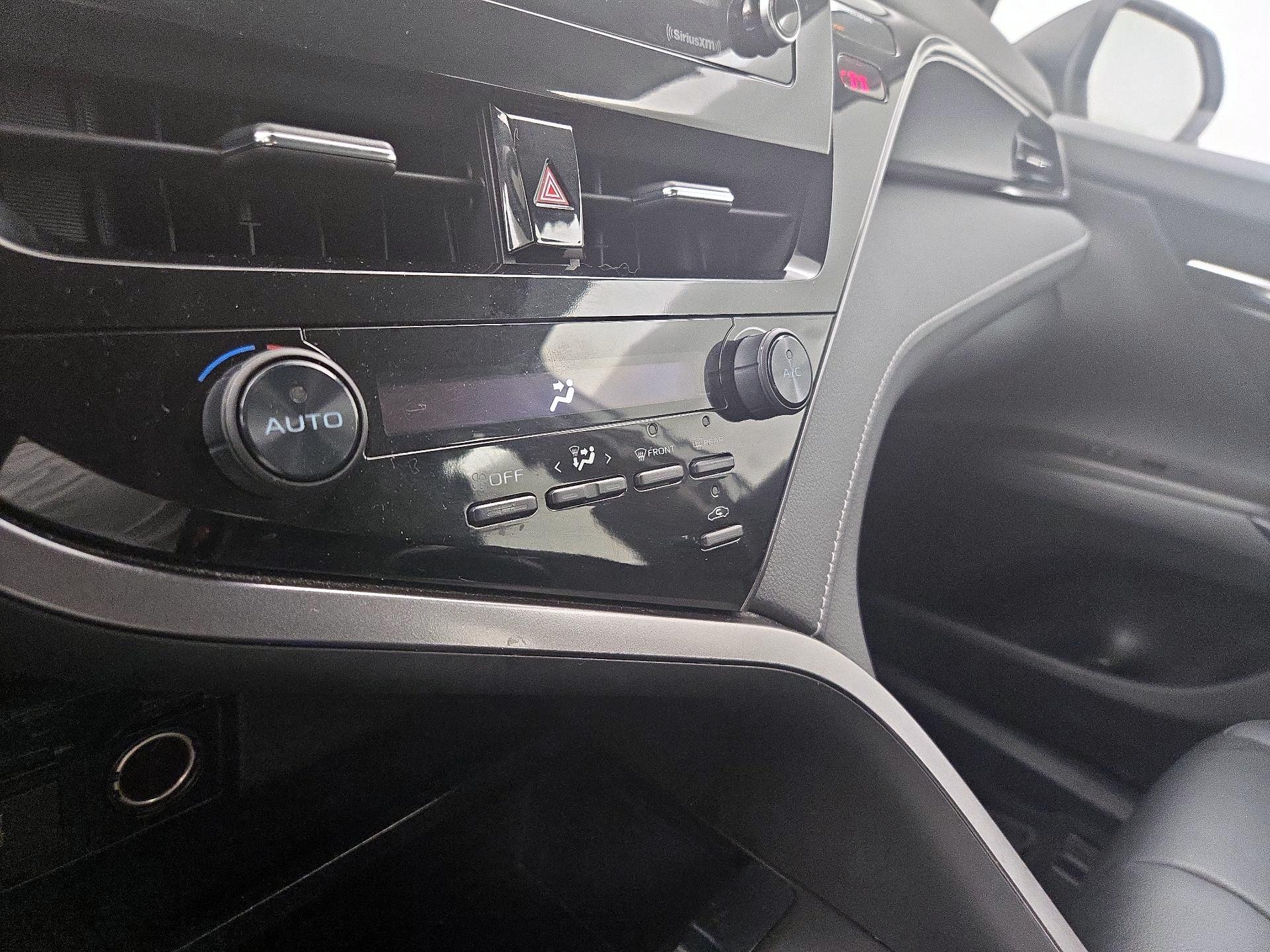 Thumbnail: 2021 Toyota Camry - 16