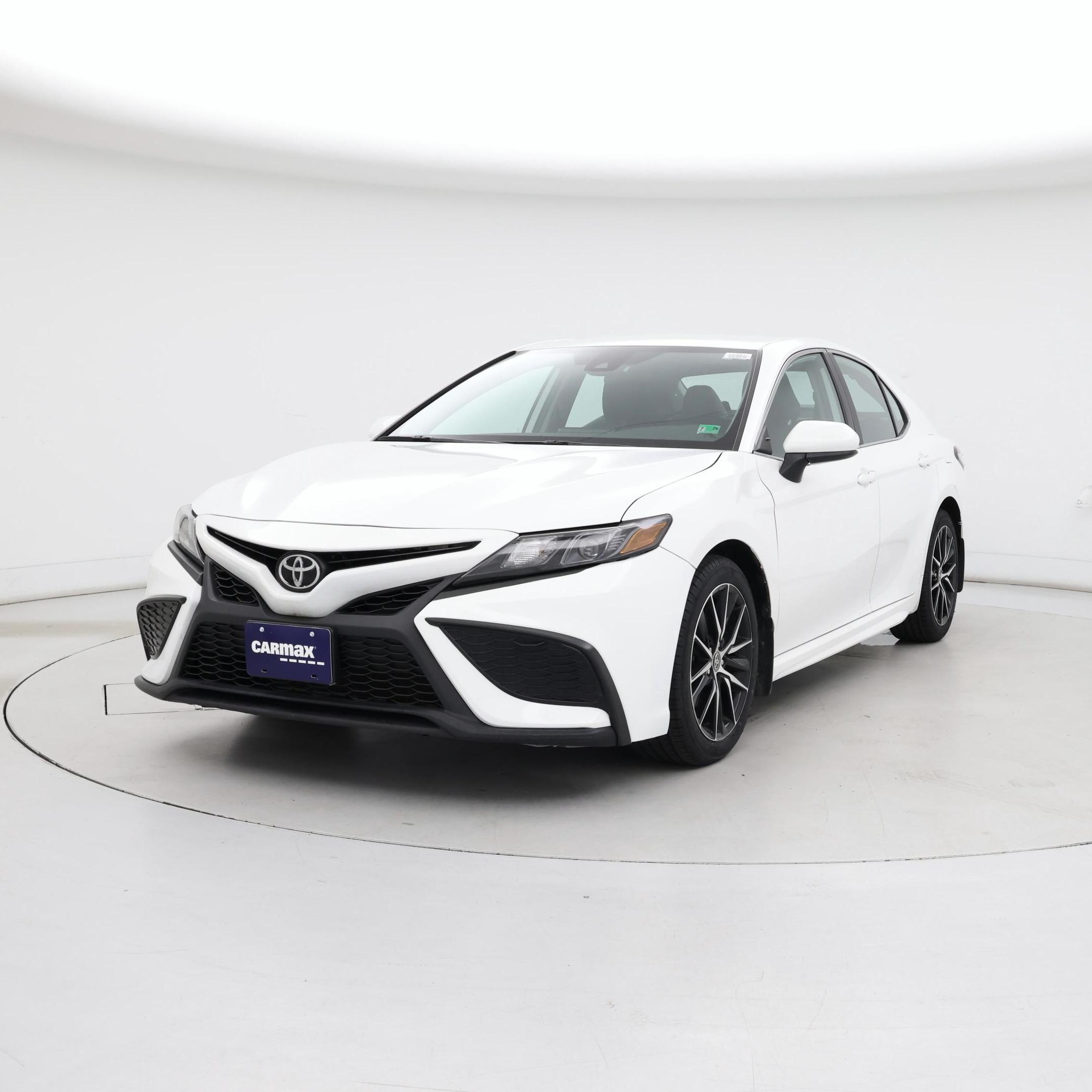 Thumbnail: 2021 Toyota Camry - 4