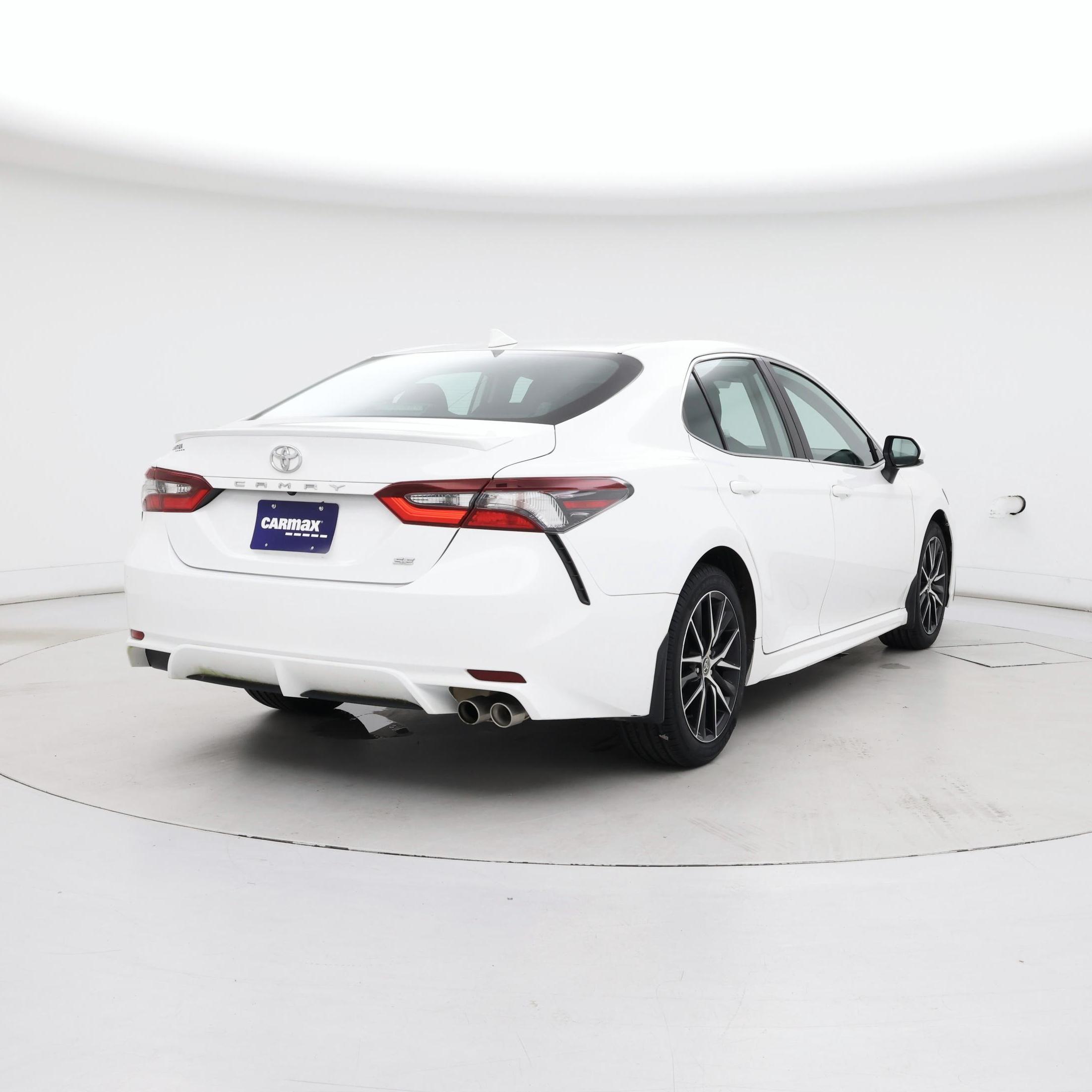 Thumbnail: 2021 Toyota Camry - 8