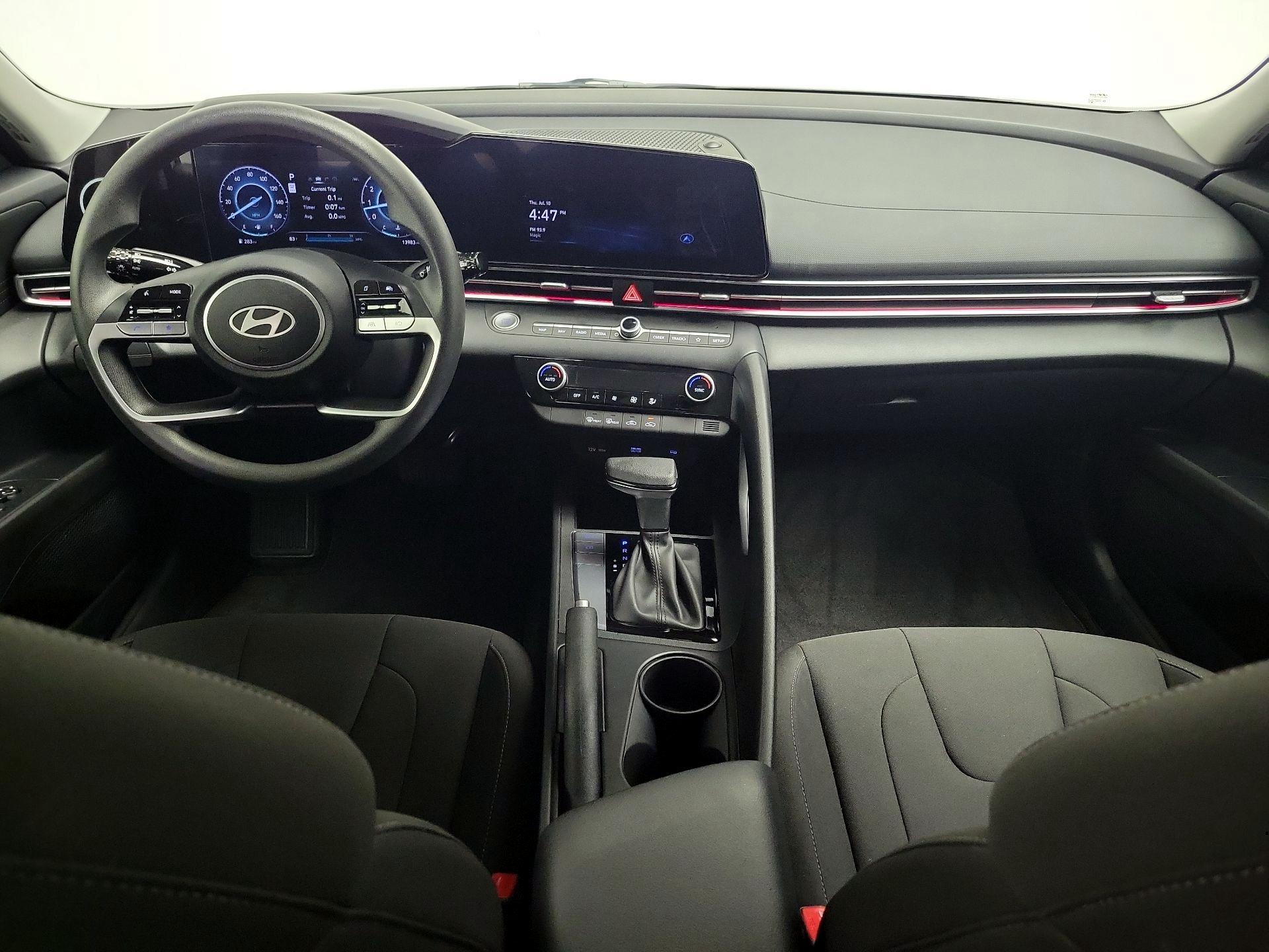 Thumbnail: 2024 Hyundai Elantra - 9