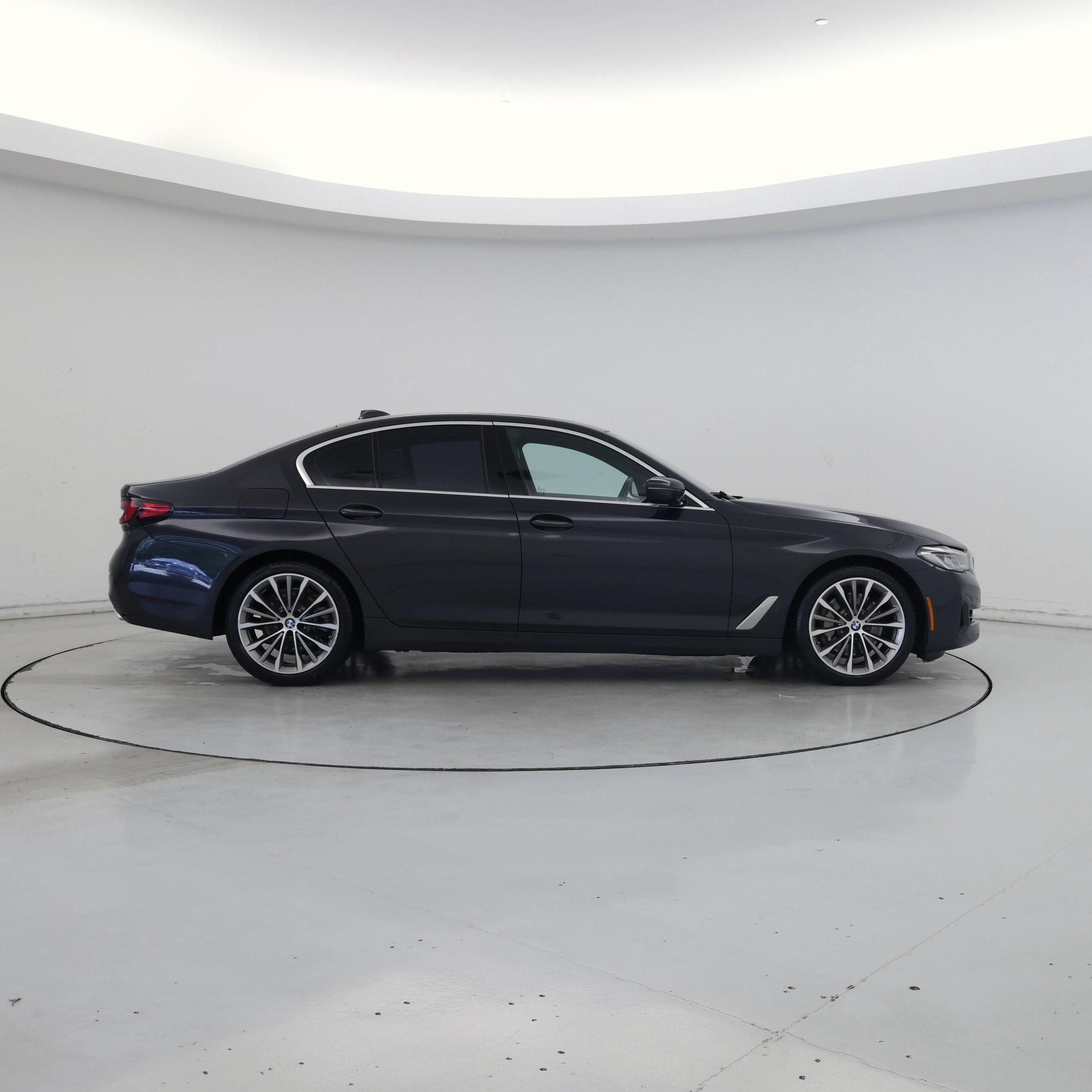 Thumbnail: 2022 BMW 5 Series - 7