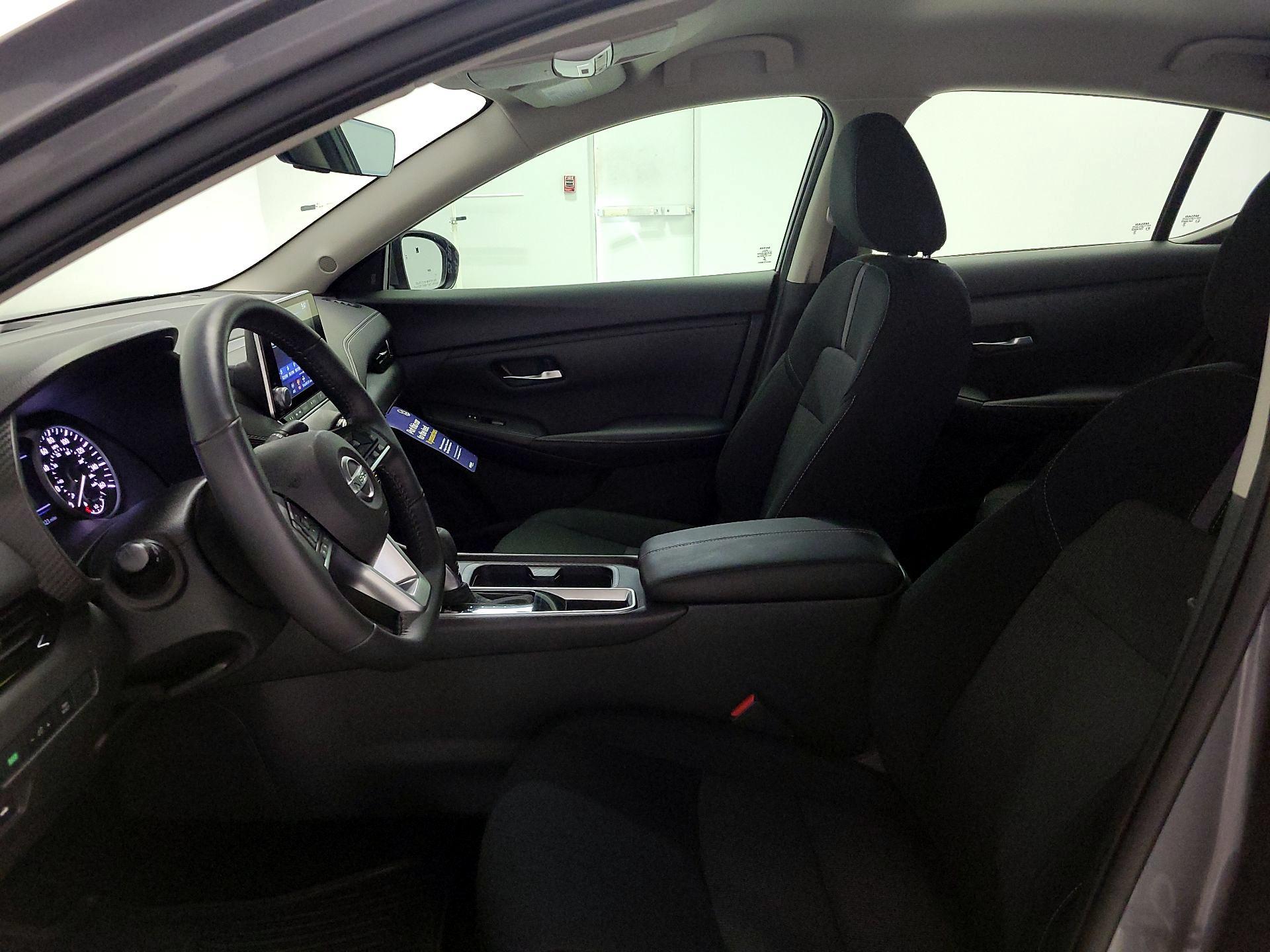 Thumbnail: 2023 Nissan Sentra - 11