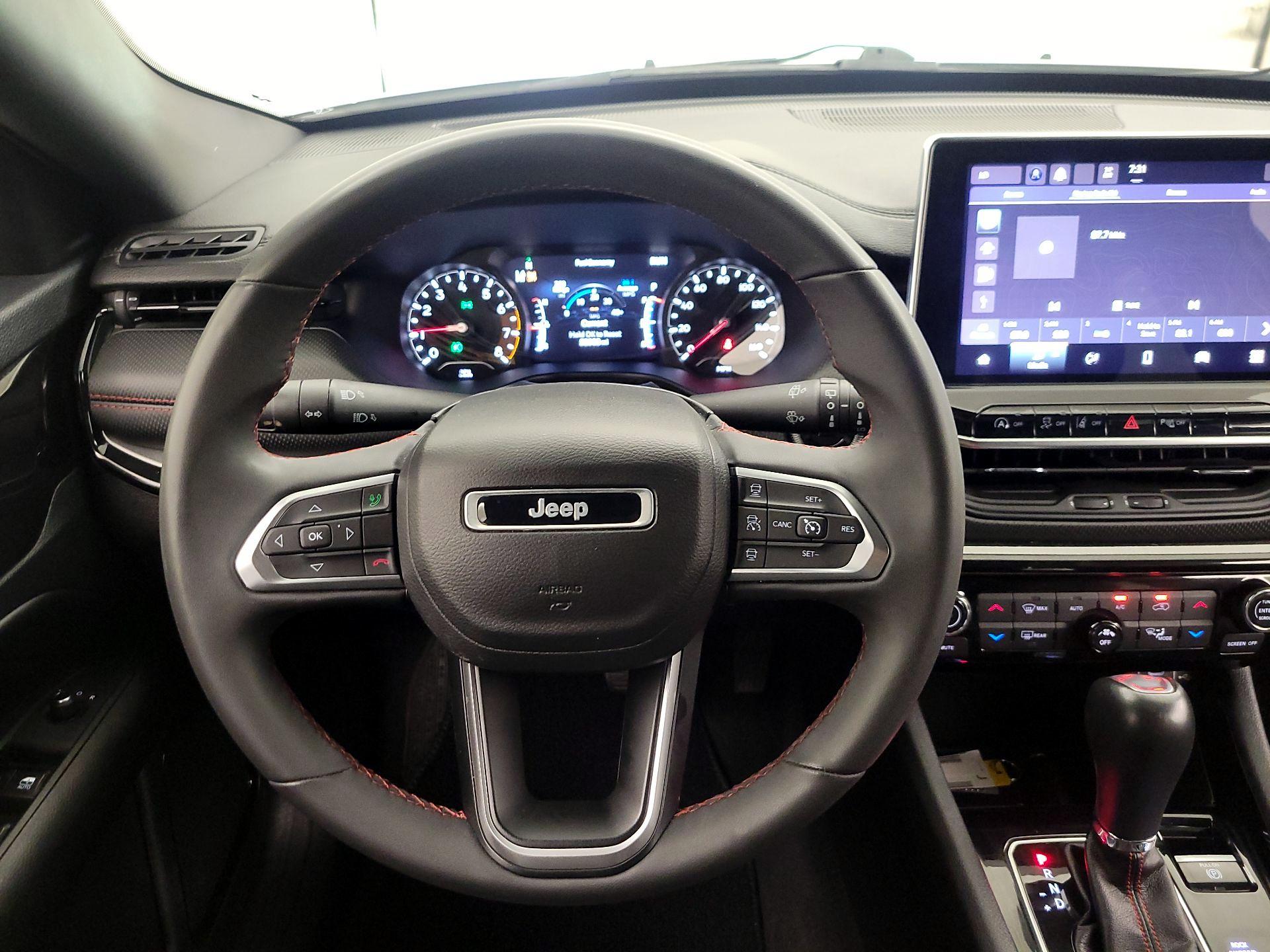 Thumbnail: 2023 Jeep Compass - 10