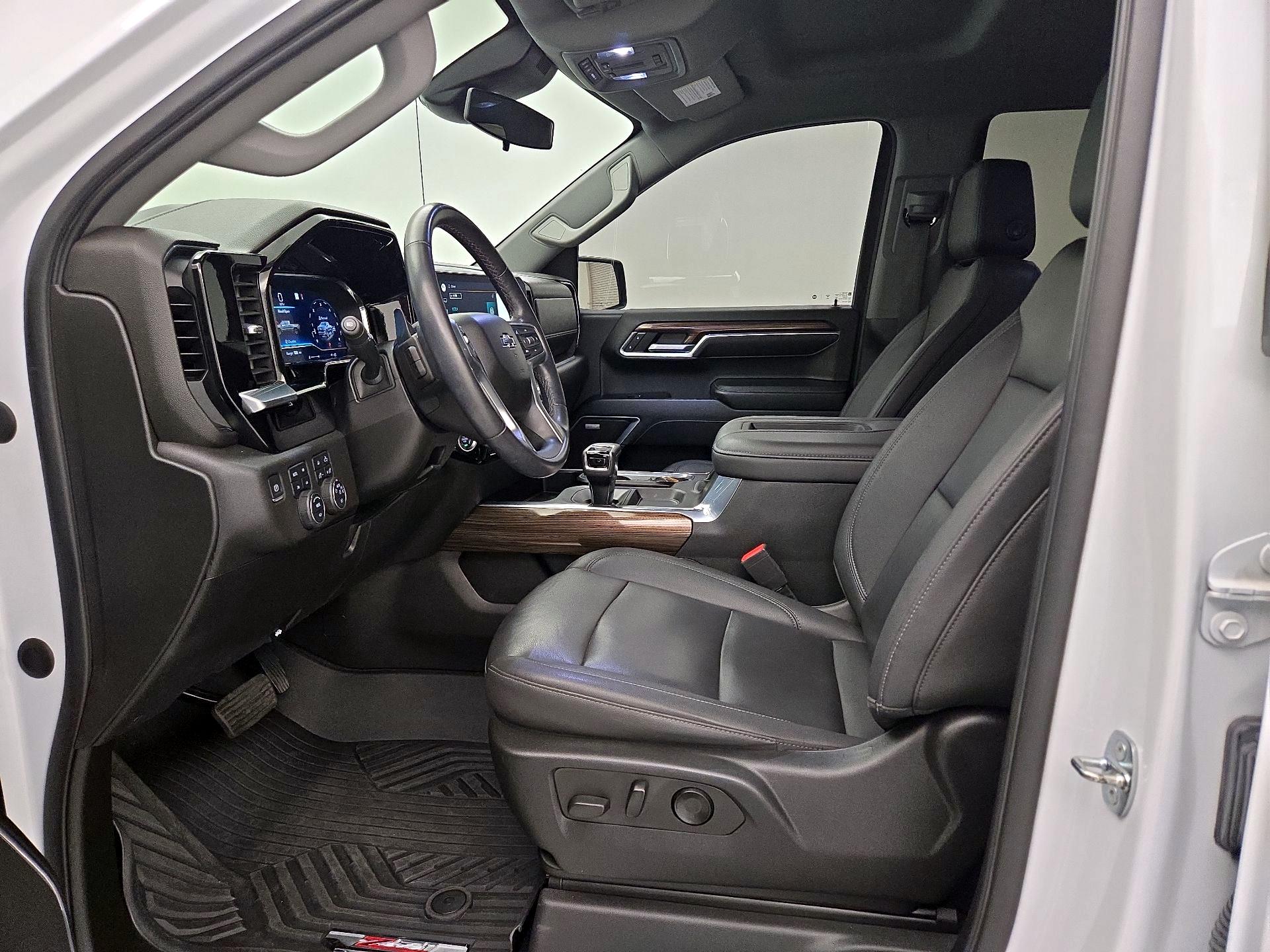 Thumbnail: 2022 Chevrolet Silverado 1500 - 11