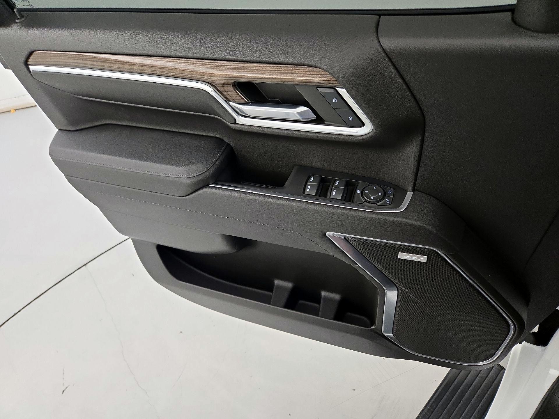 Thumbnail: 2022 Chevrolet Silverado 1500 - 12