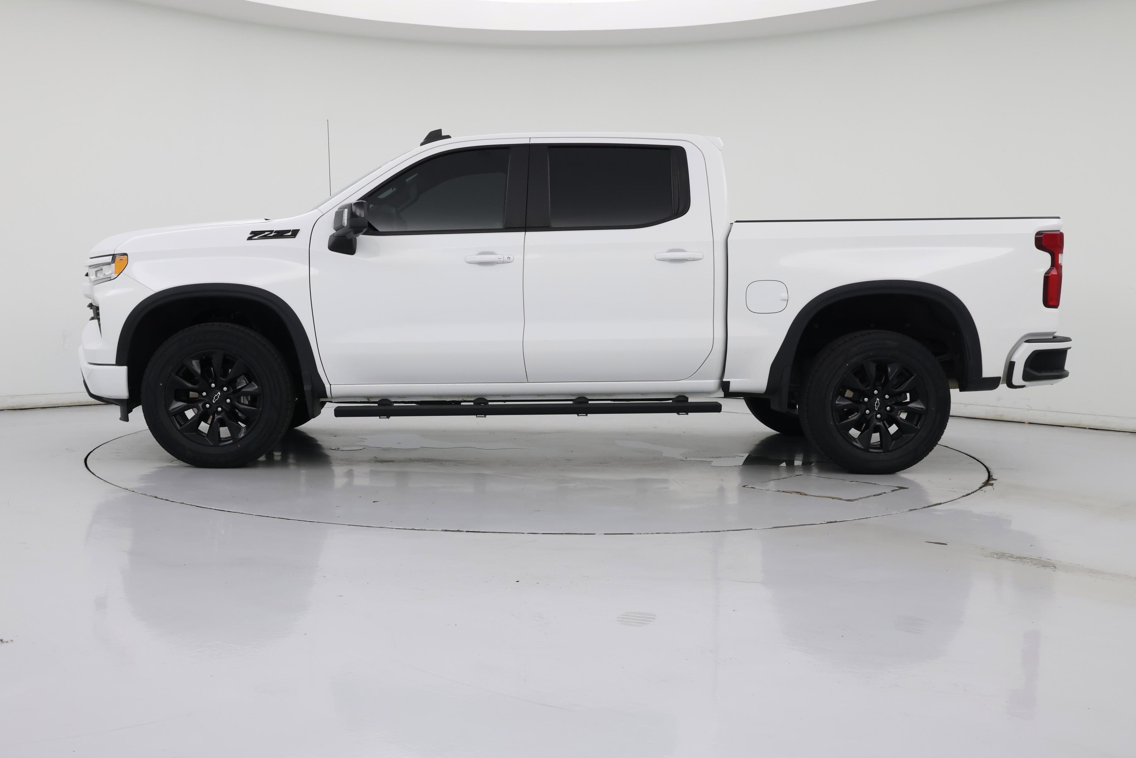 Thumbnail: 2022 Chevrolet Silverado 1500 - 3