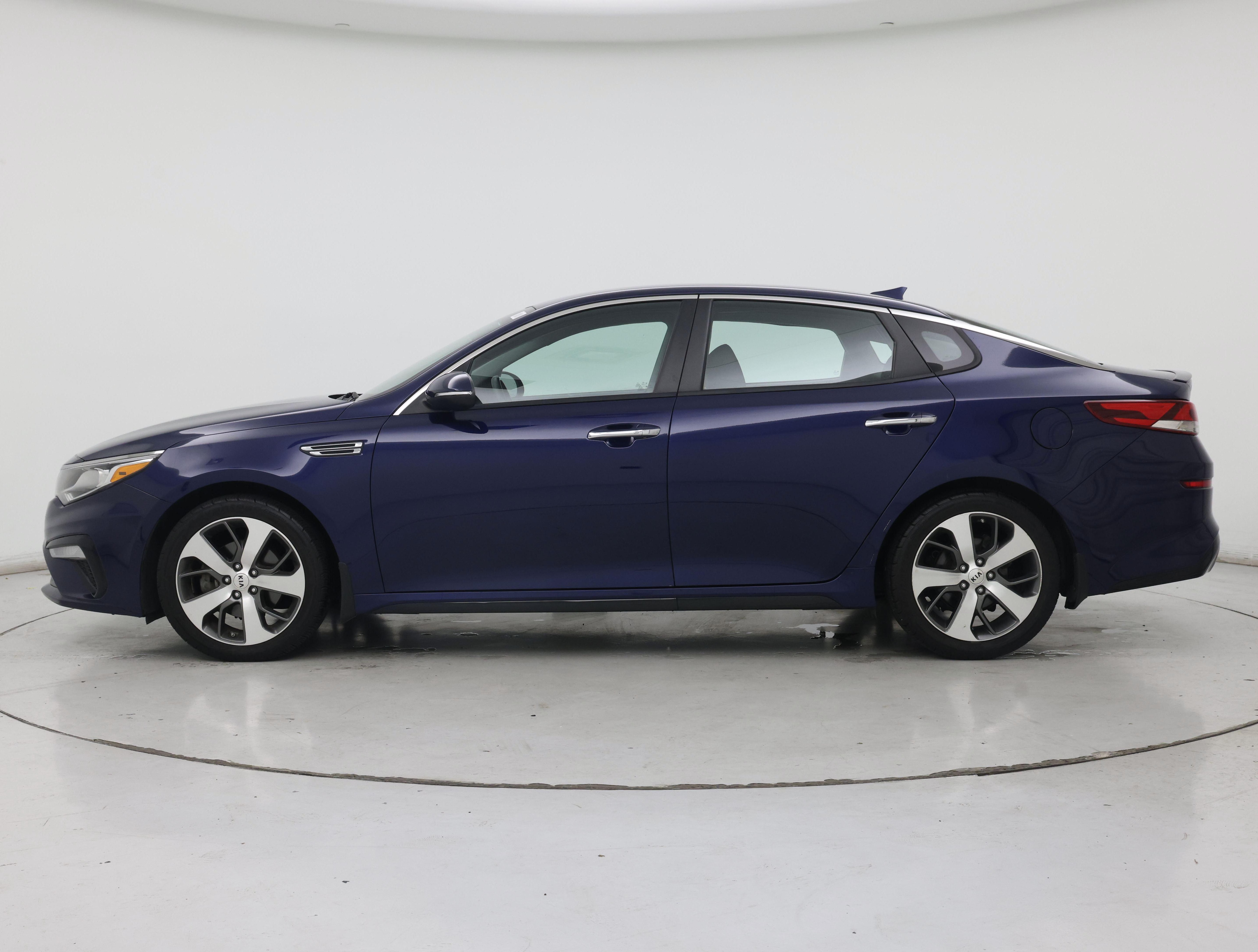 Thumbnail: 2019 Kia Optima - 3
