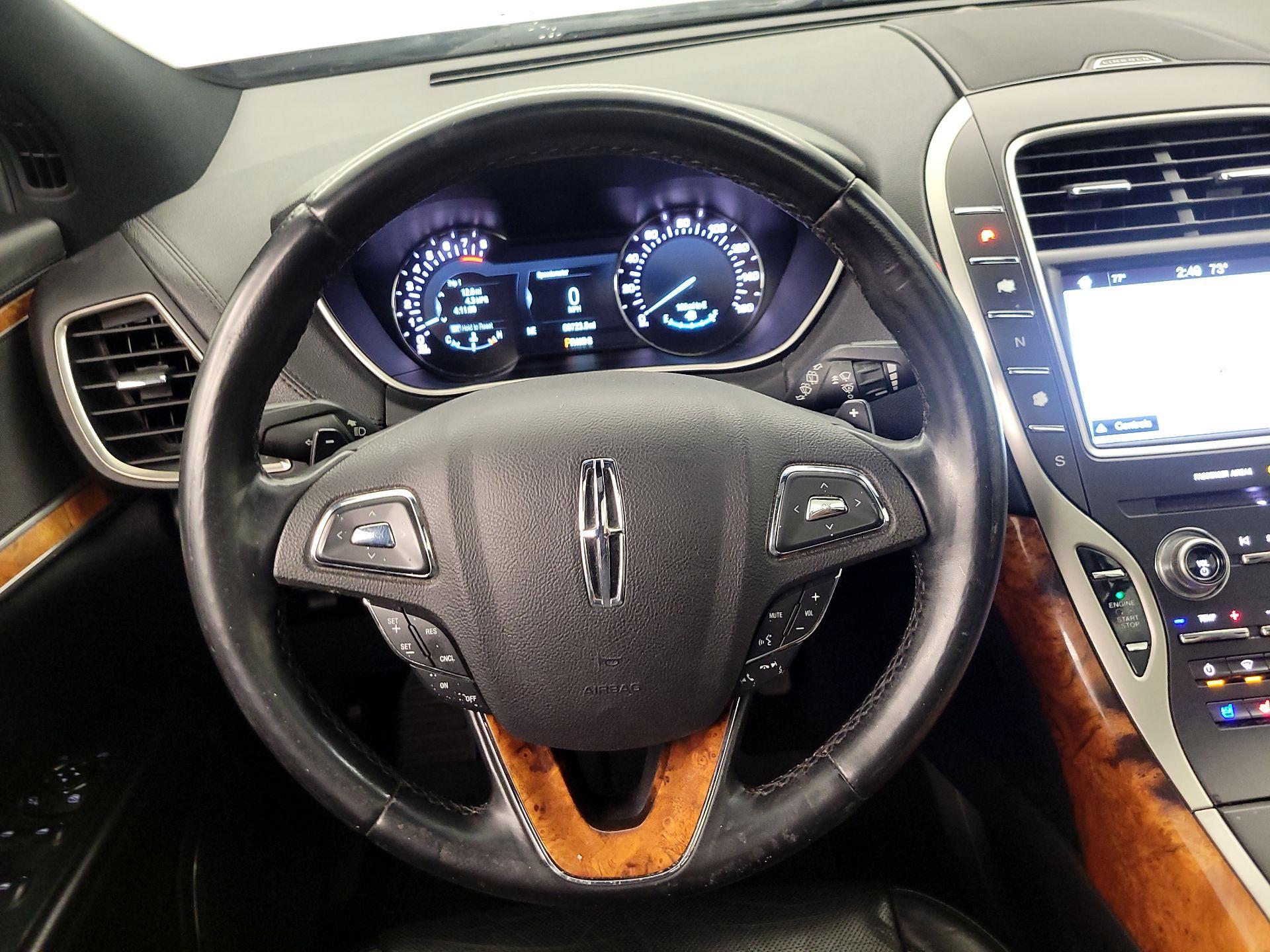 Thumbnail: 2017 Lincoln MKX - 10