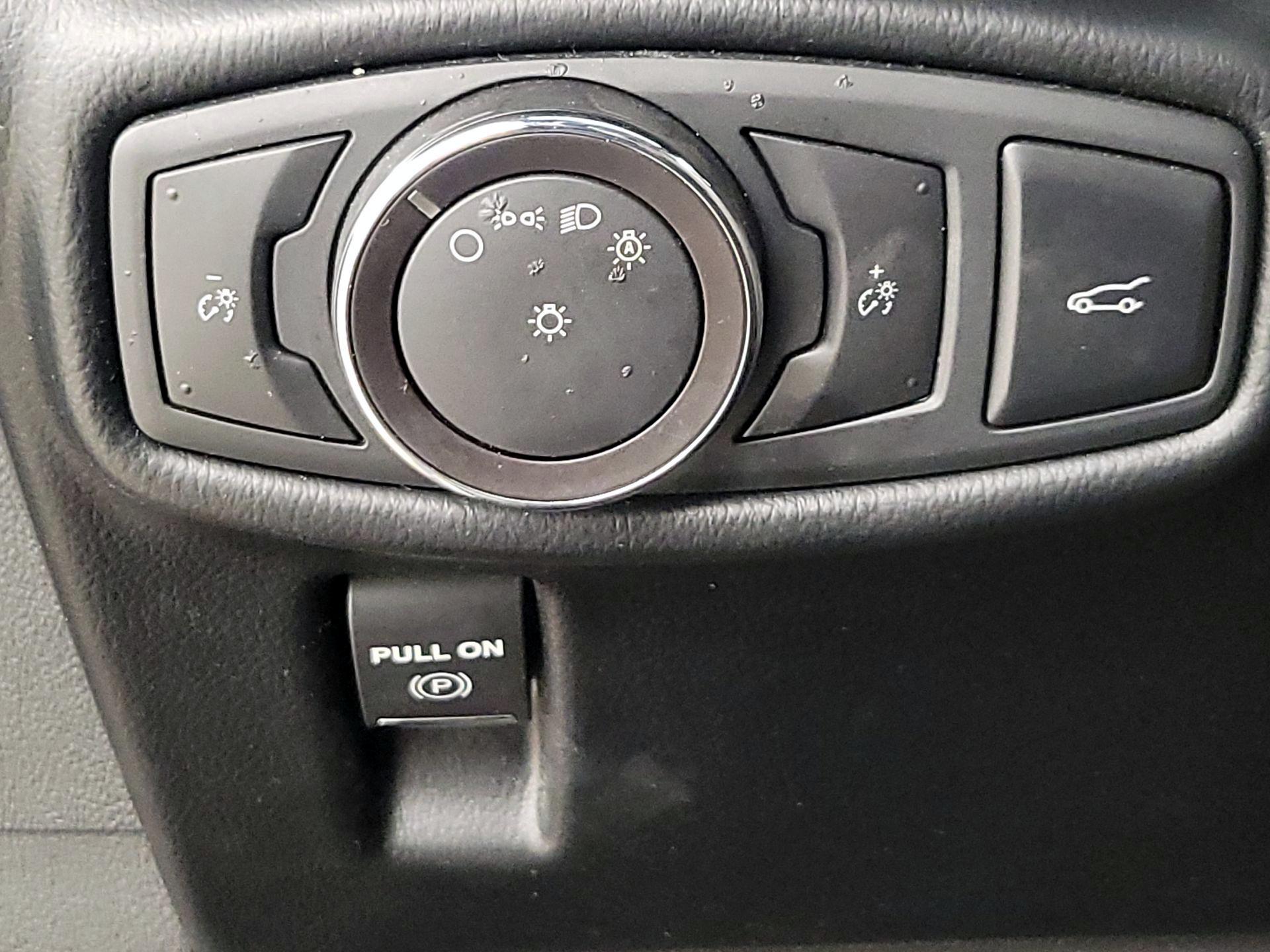 Thumbnail: 2017 Lincoln MKX - 13
